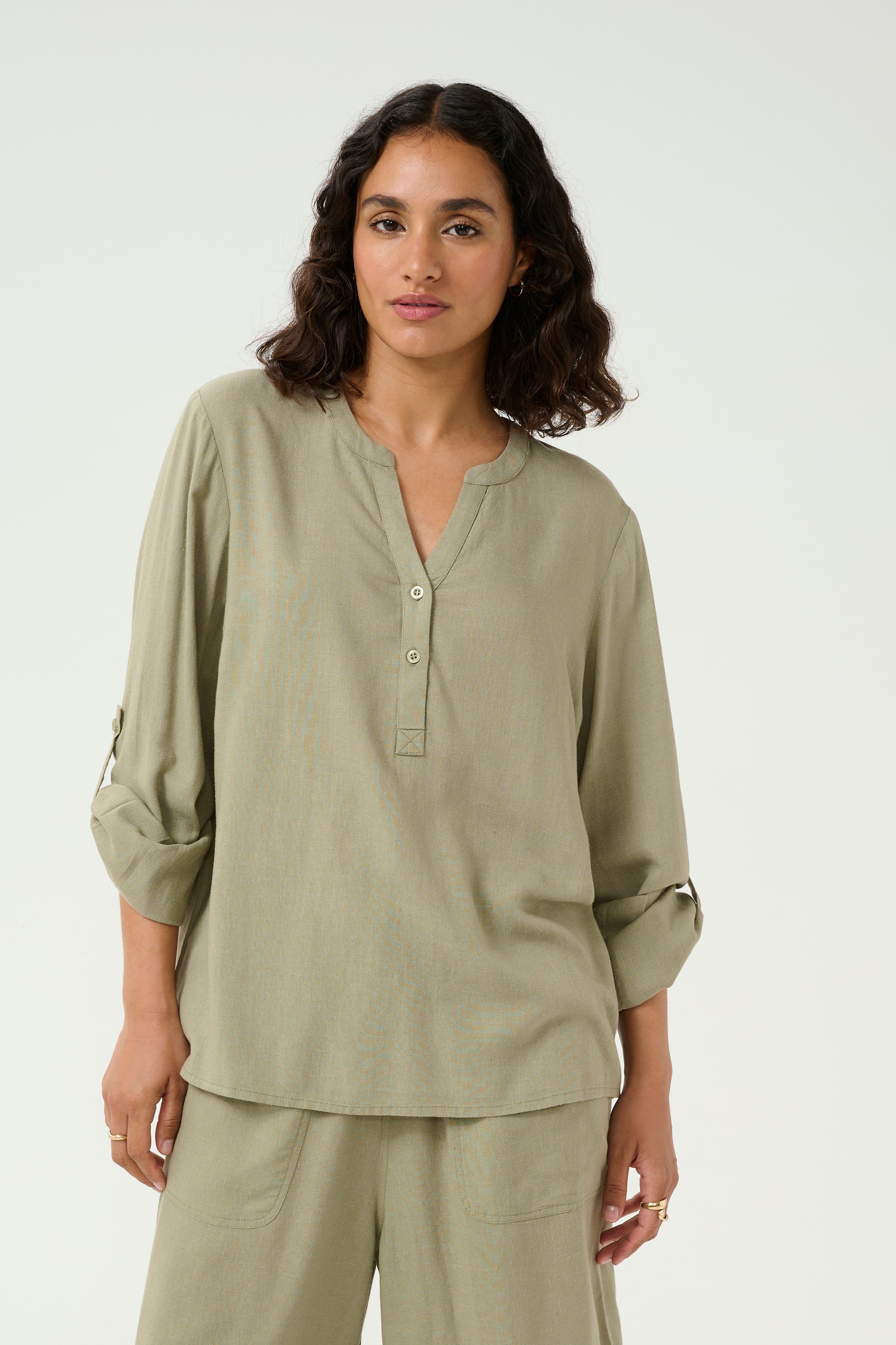 KAmilia Linen blouse LOOKBOOK FRONT 10508313-170115