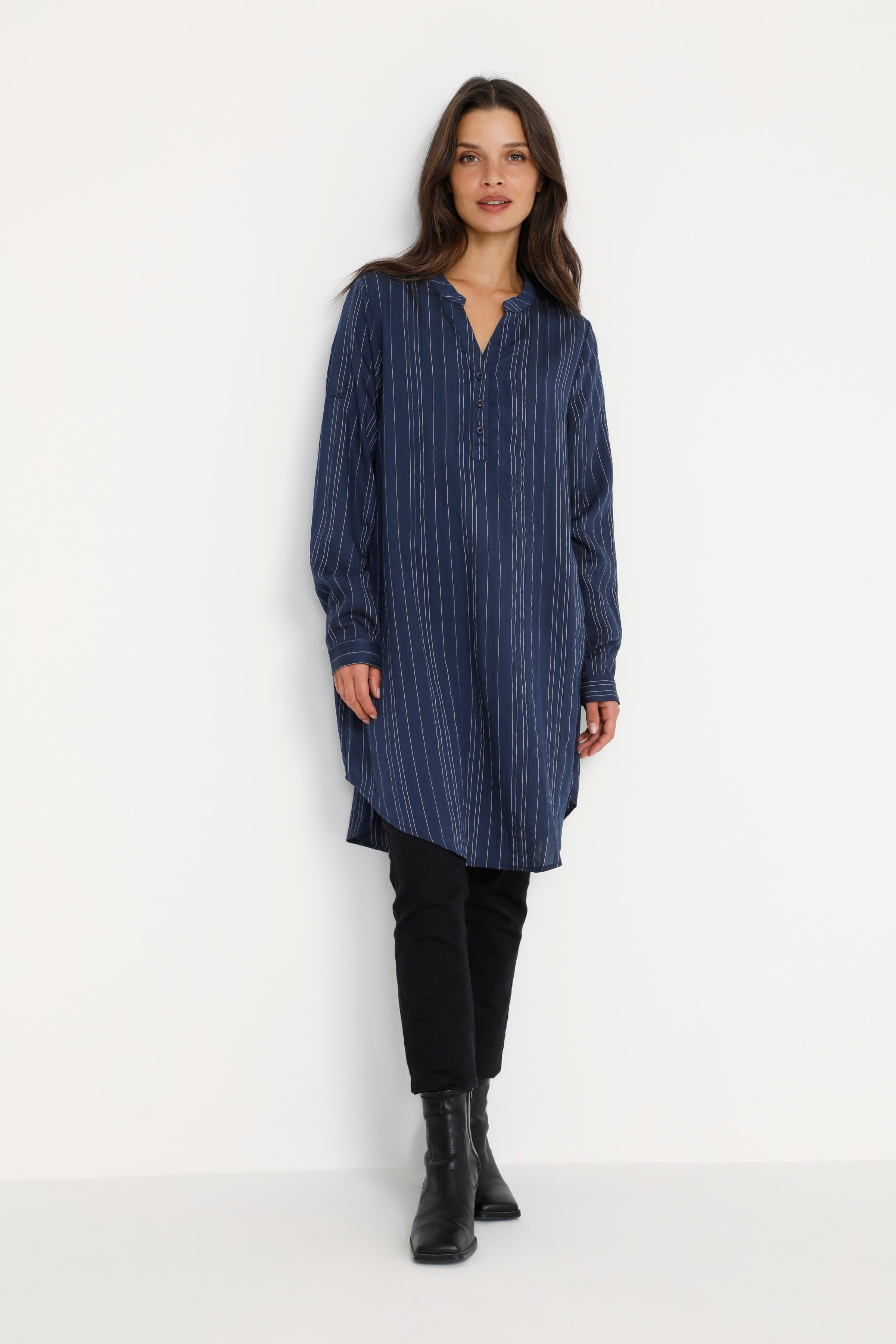 KAida Kjole LOOKBOOK FRONT 10551953-102871