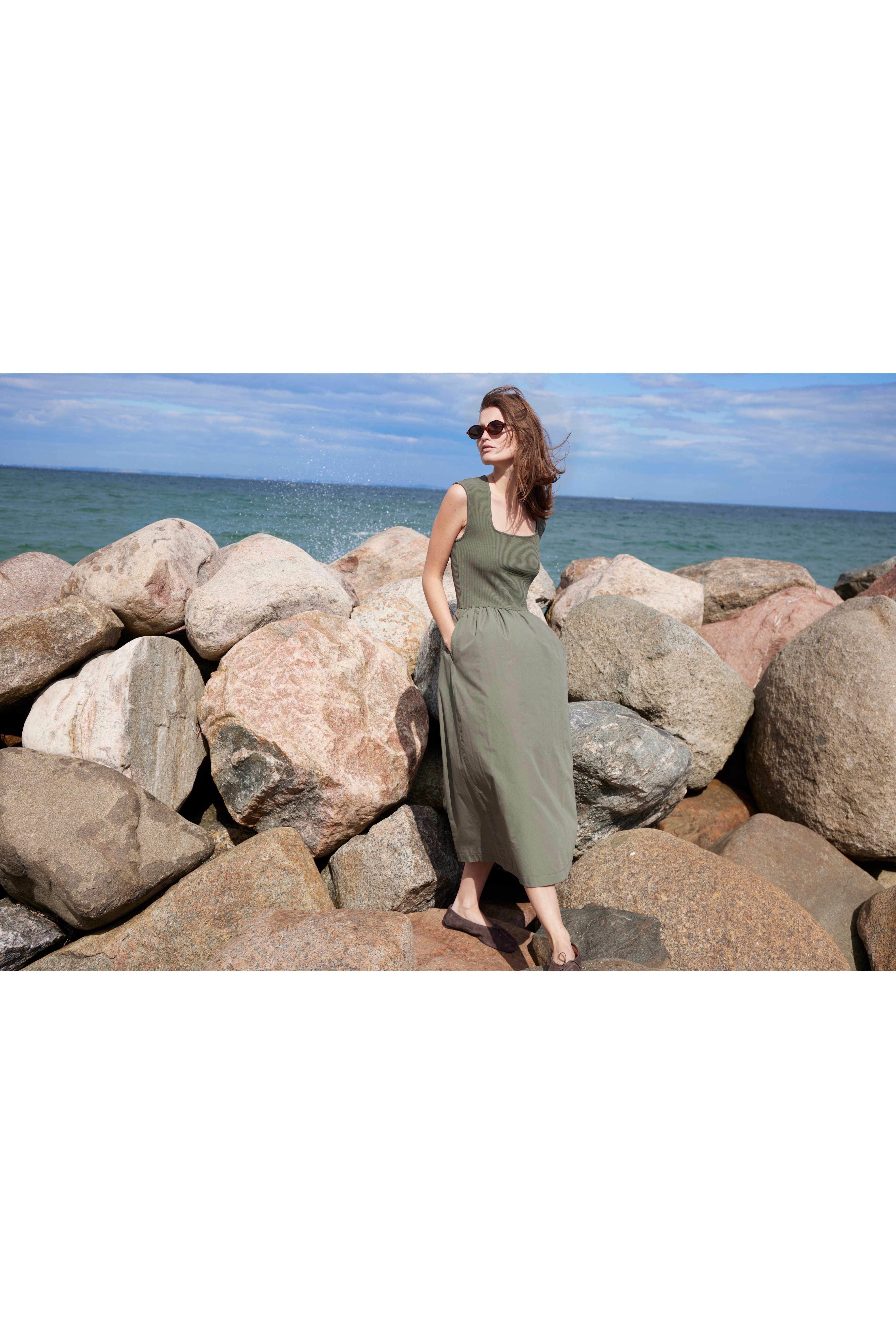 SLSimone Dress LOCATION NONE 30407490-190511