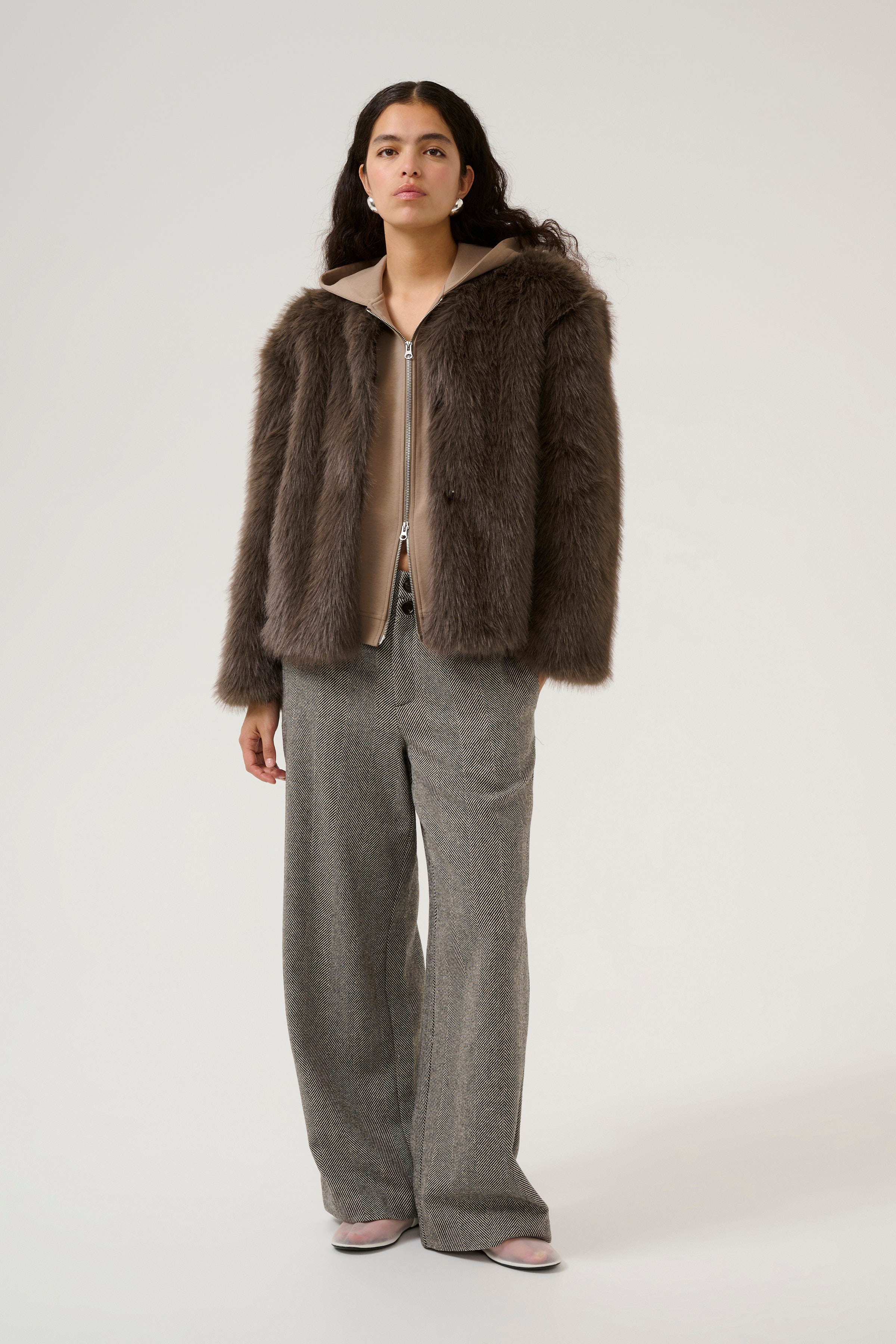 KBSerenity Faux Fur jakke LOOKBOOK FRONT 10105337-190809