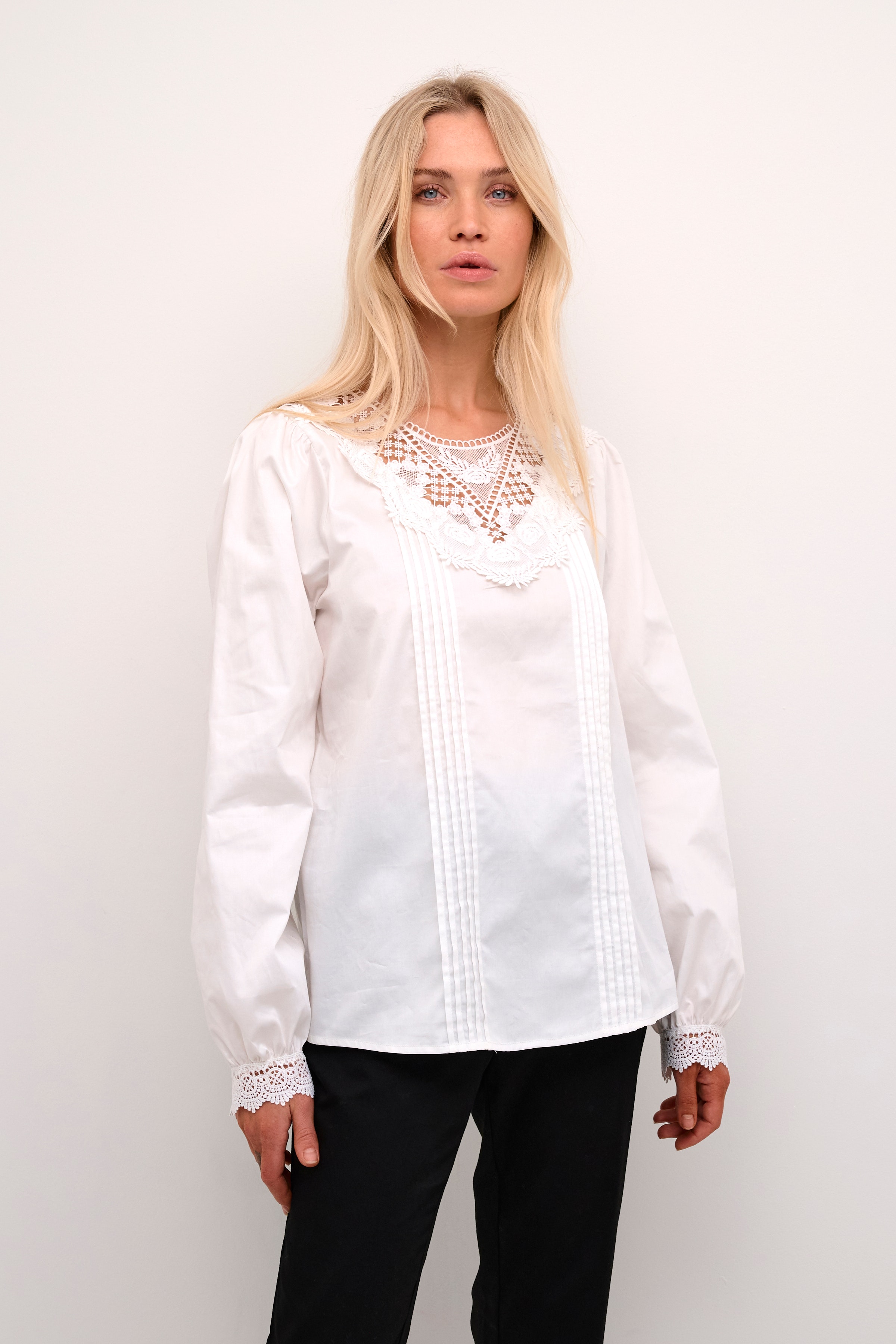 CUbaz Blouse LOOKBOOK FRONT 50111062-500013