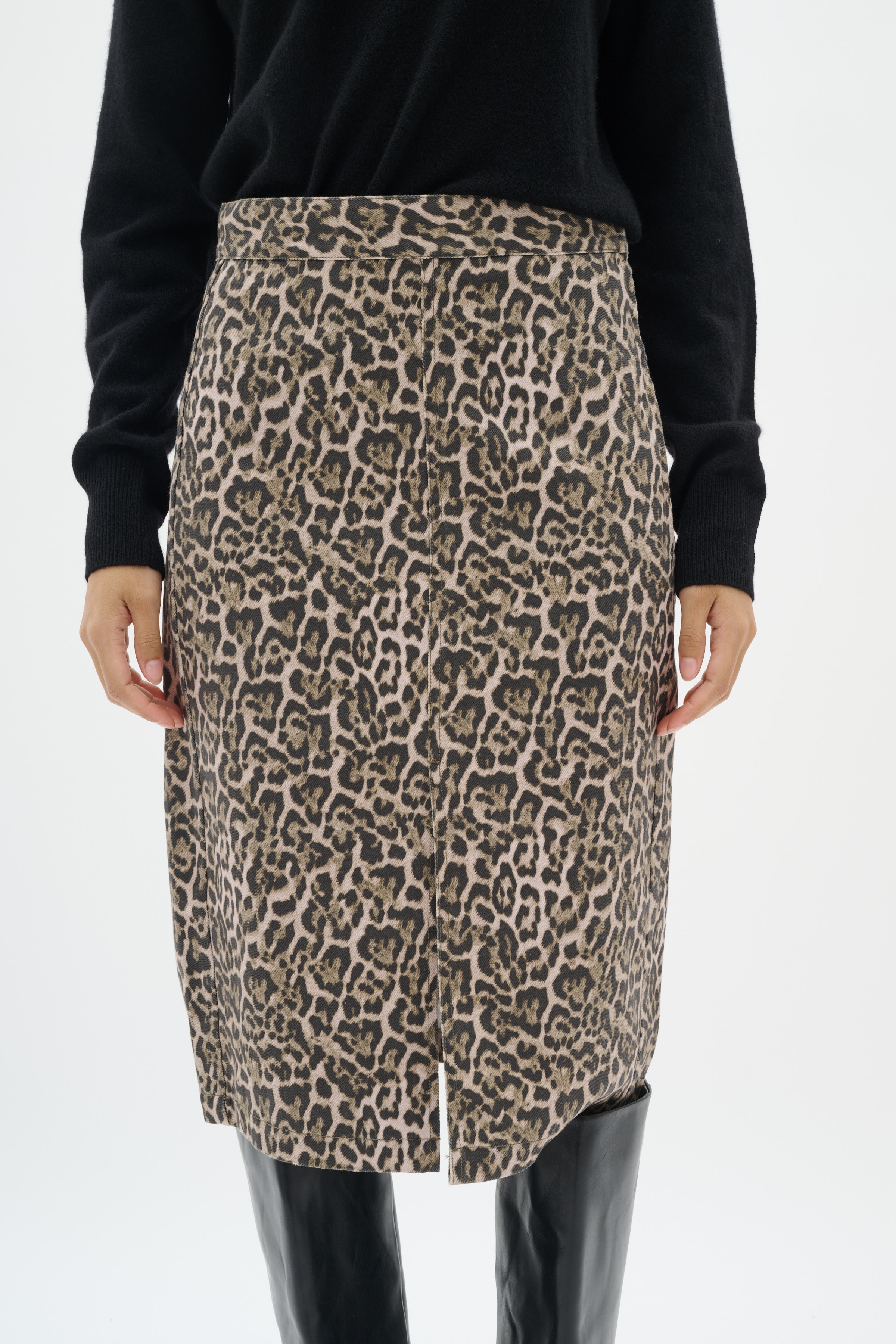 RiverIW leopard Skjørt LOOKBOOK FRONT 30110454-300824