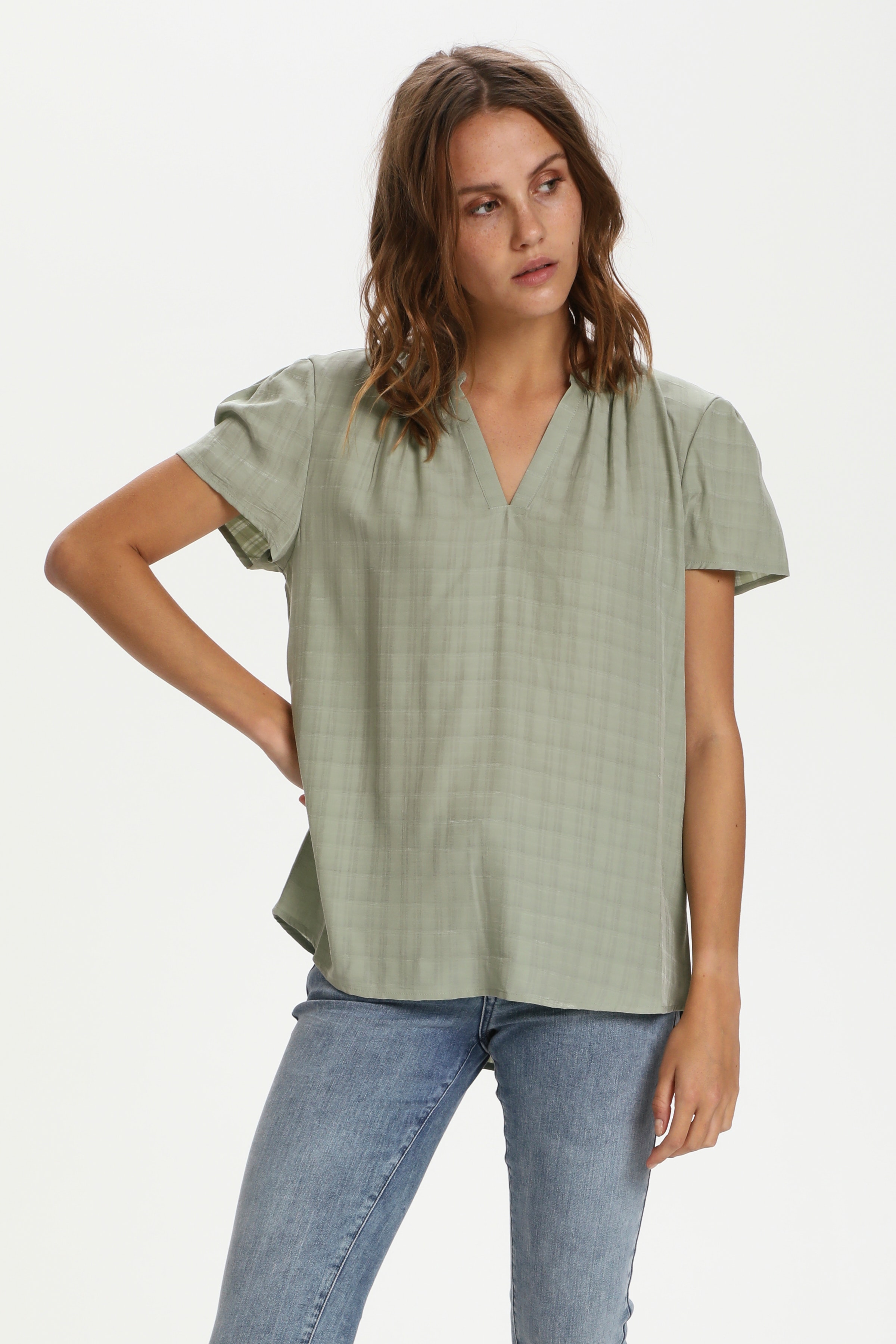 HarittaSZ Top

 LOOKBOOK FRONT 30511274-166216