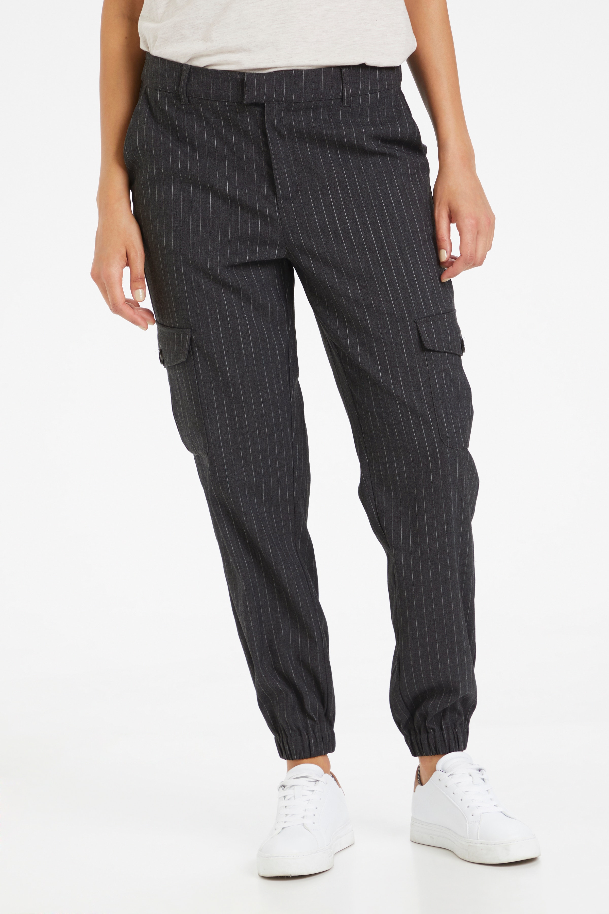 Pants Suiting LOOKBOOK FRONT 10504725-100442
