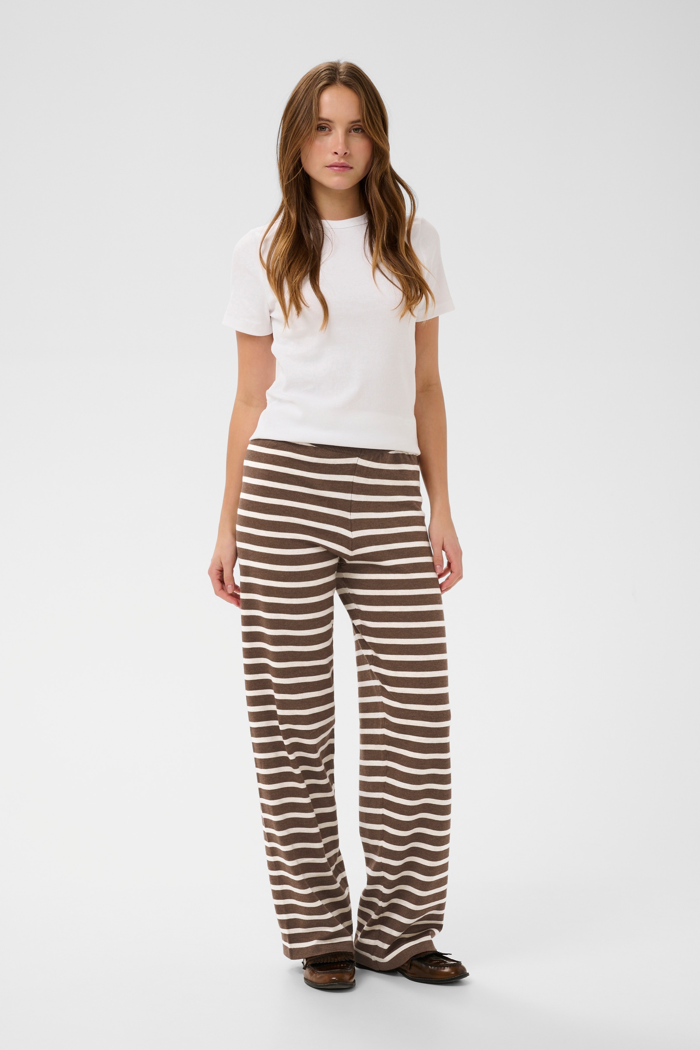 MilaSZ Trousers LOOKBOOK FRONT 30513549-304261