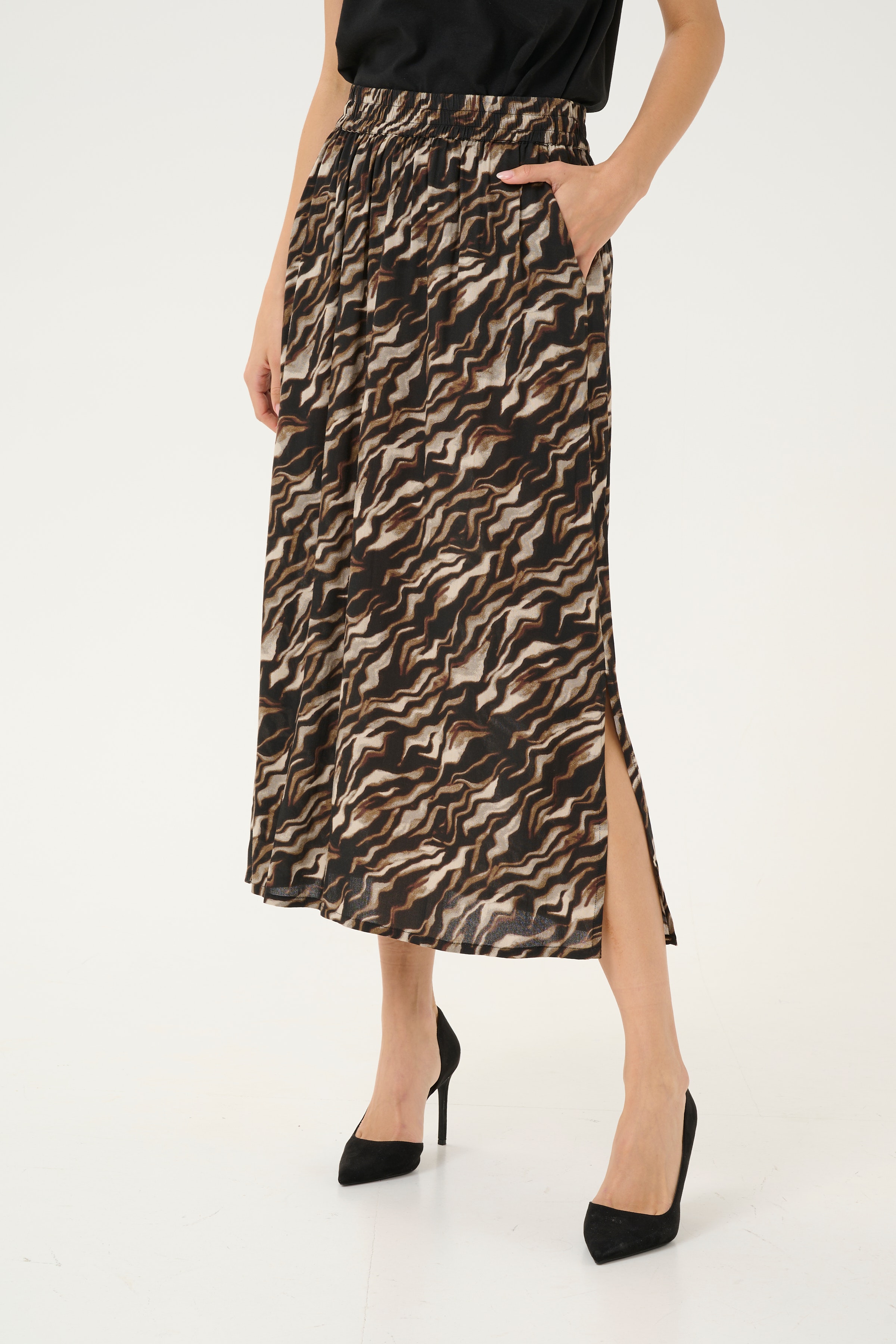 BPjohanne Skirt LOOKBOOK FRONT 10590813-107345B