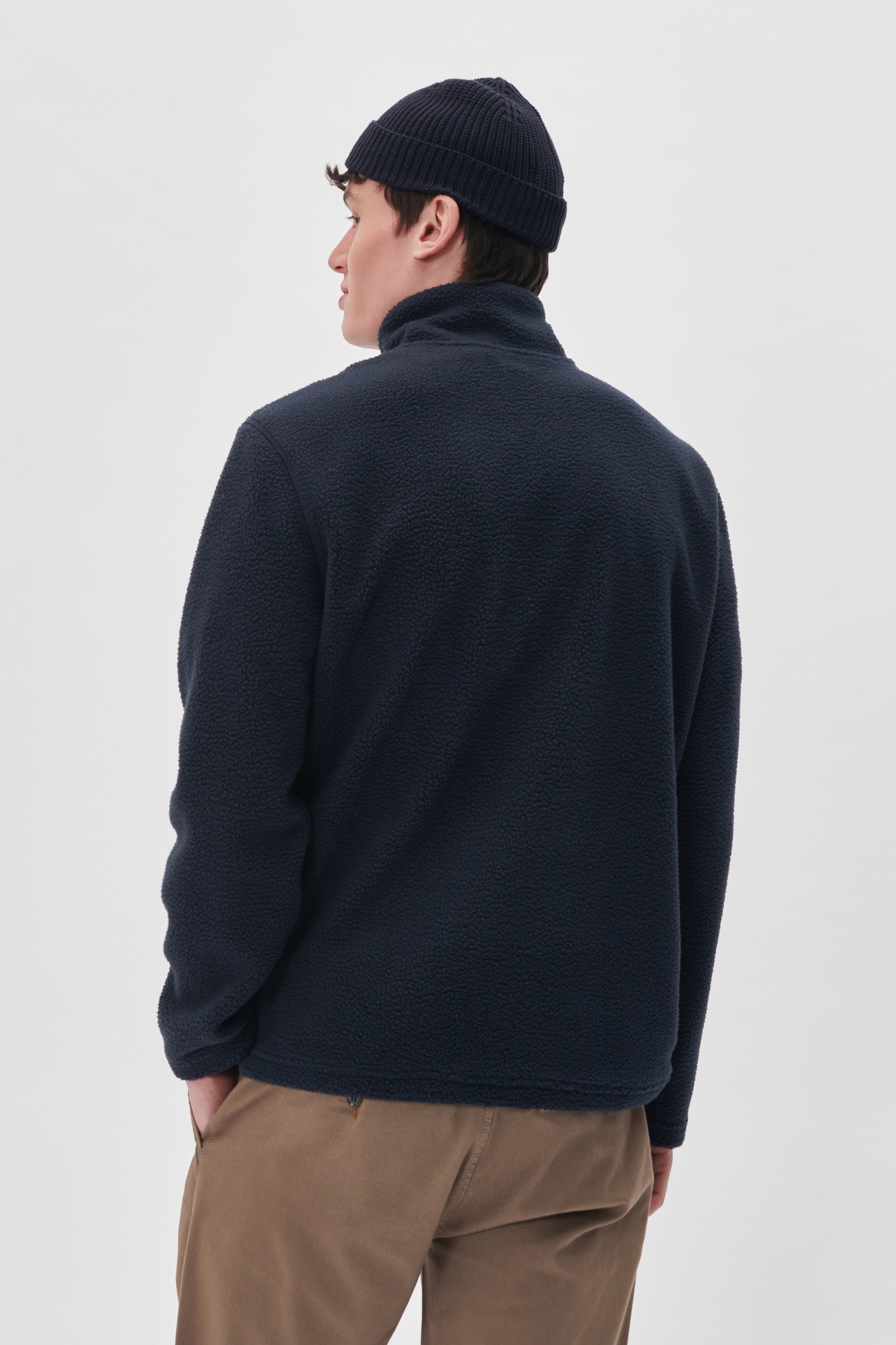 MAkade Fleece Pullover LOOKBOOK BACK 30207624-194011