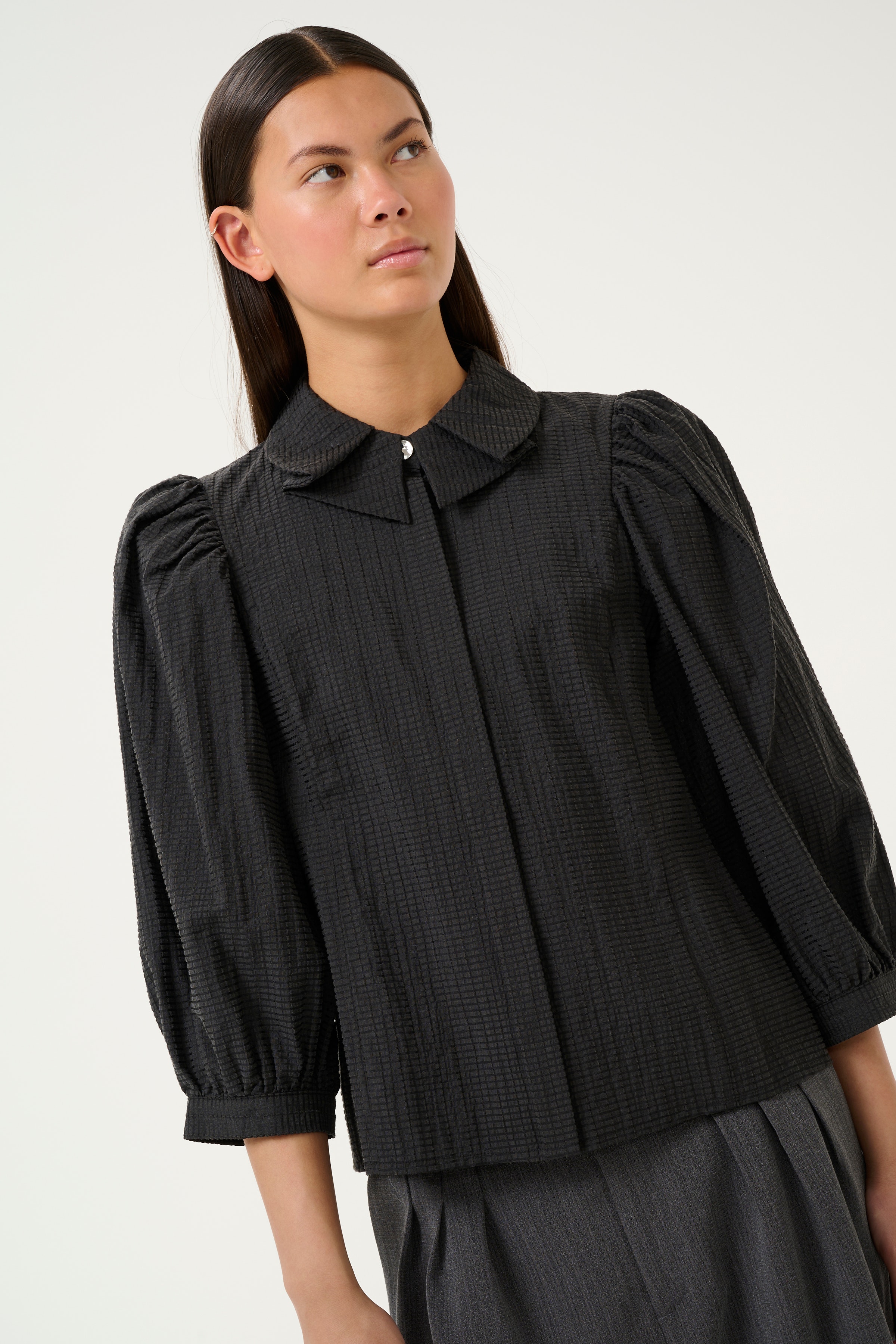 KBRuby Blouse LOOKBOOK FRONT 10105108-194008