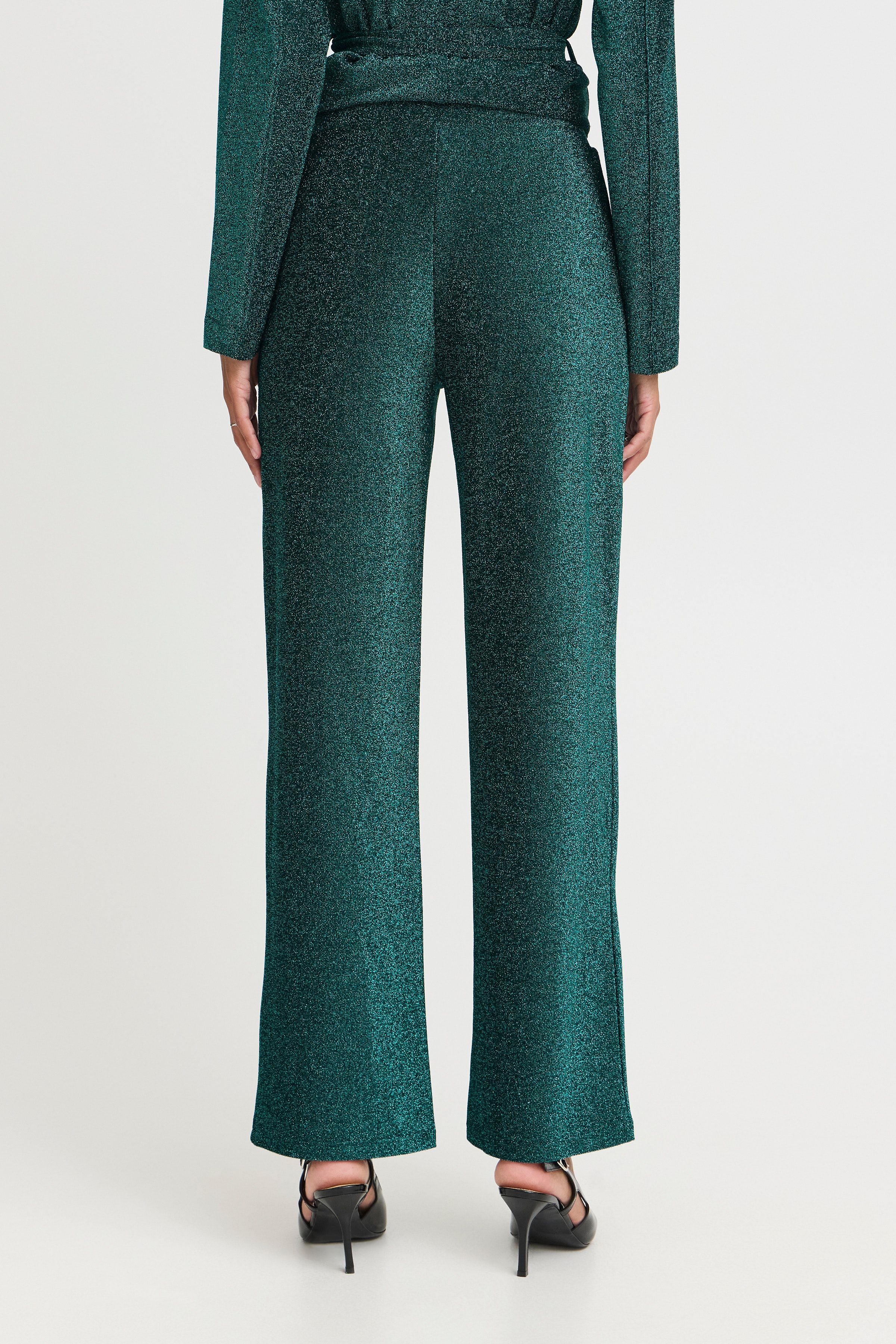 BYTACHA Hose LOOKBOOK BACK 20815947-203639