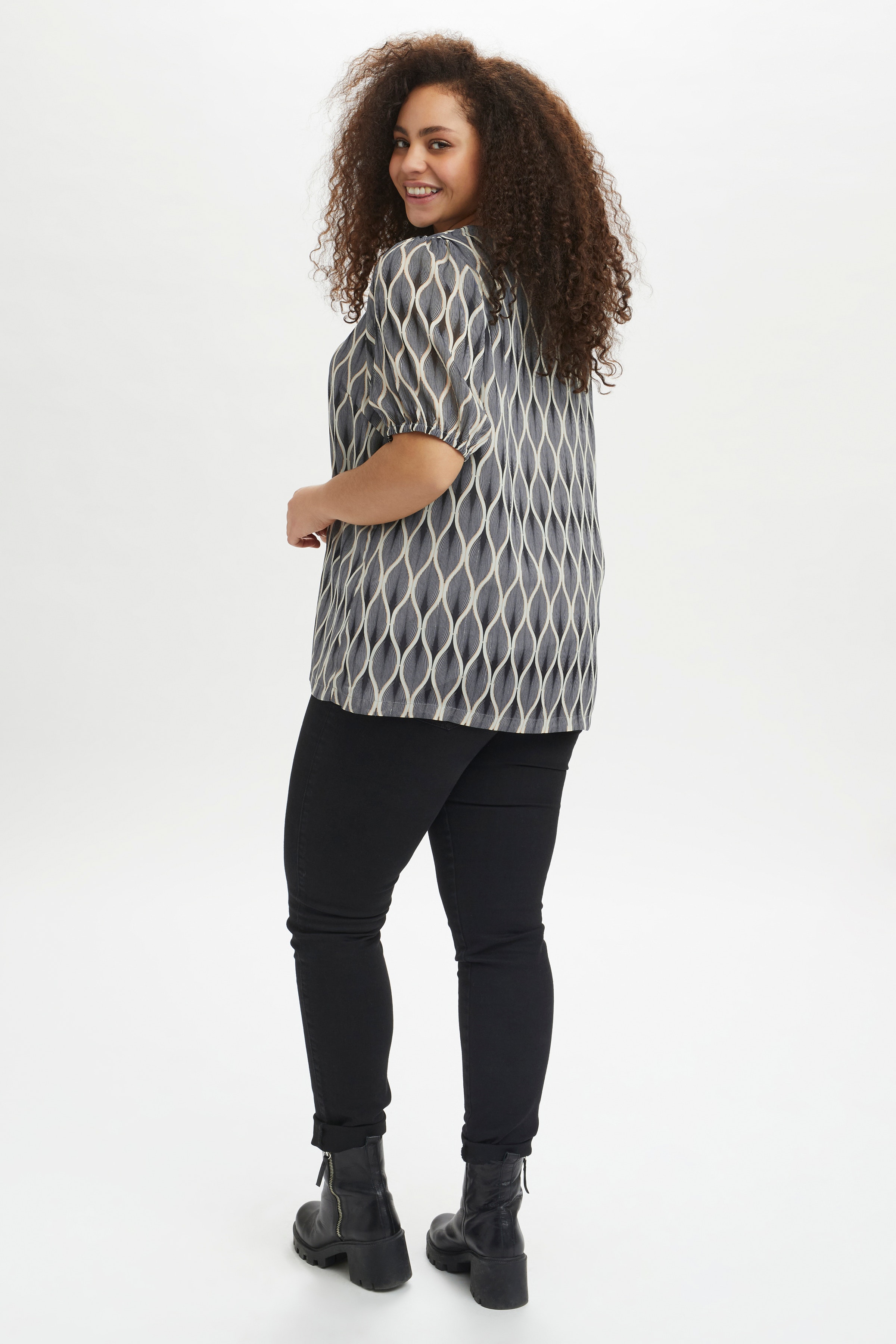 KCsmilla Blouse with long sleeve LOOKBOOK BACK 10580516-101617