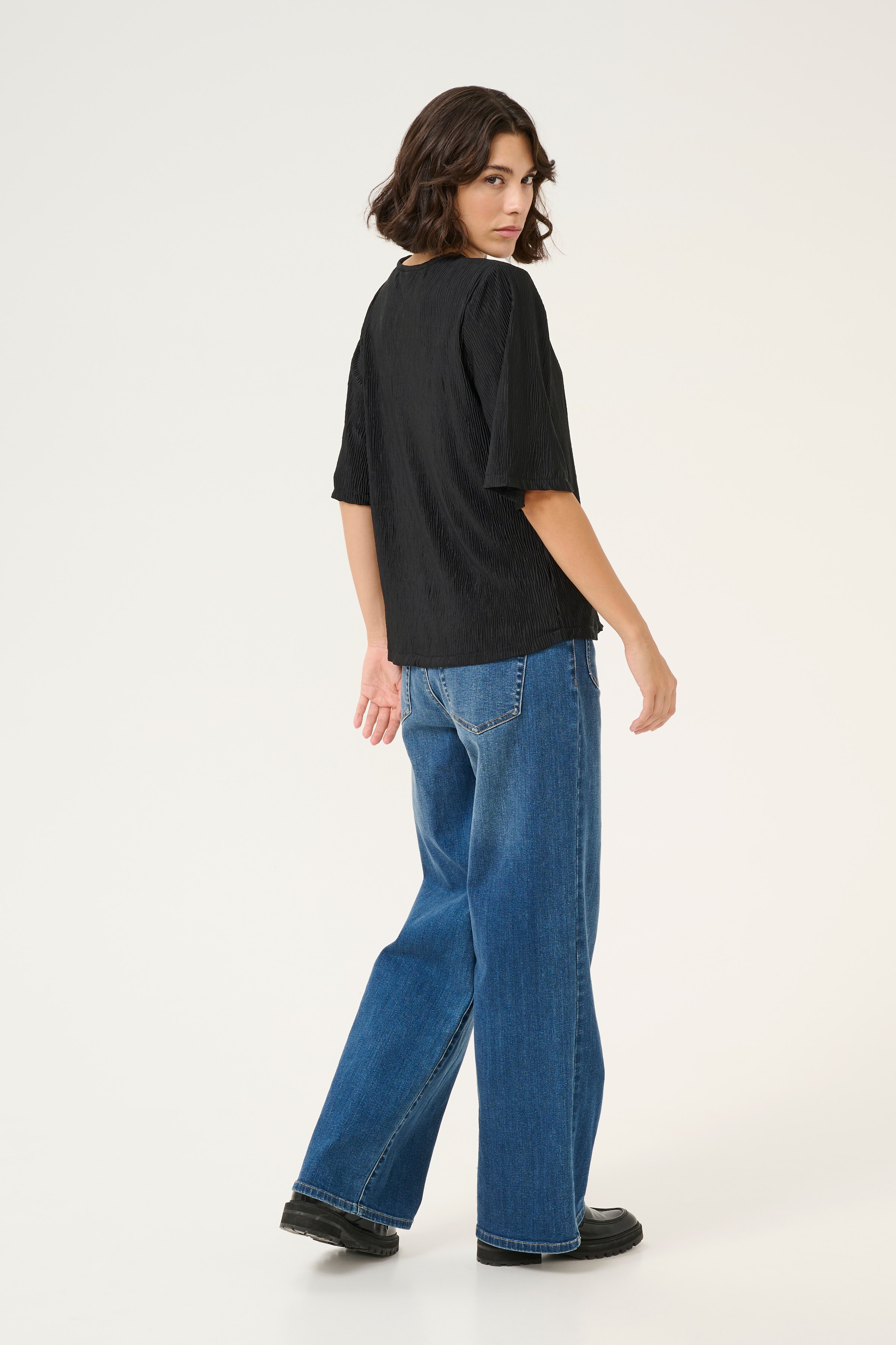 KAiben Bluse LOOKBOOK BACK 10509806-100121