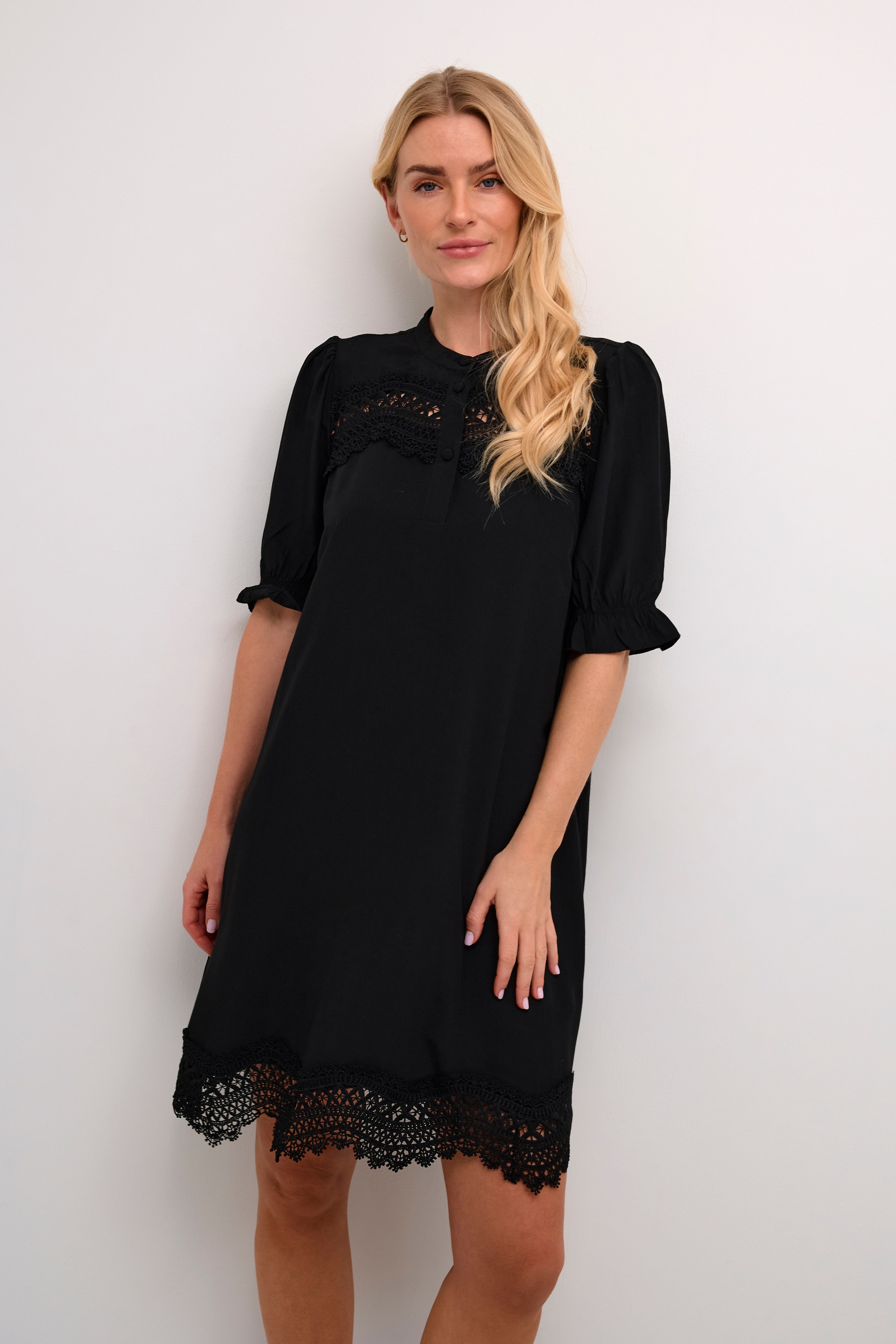 CUtiffany Kjole LOOKBOOK FRONT 50111339-500012