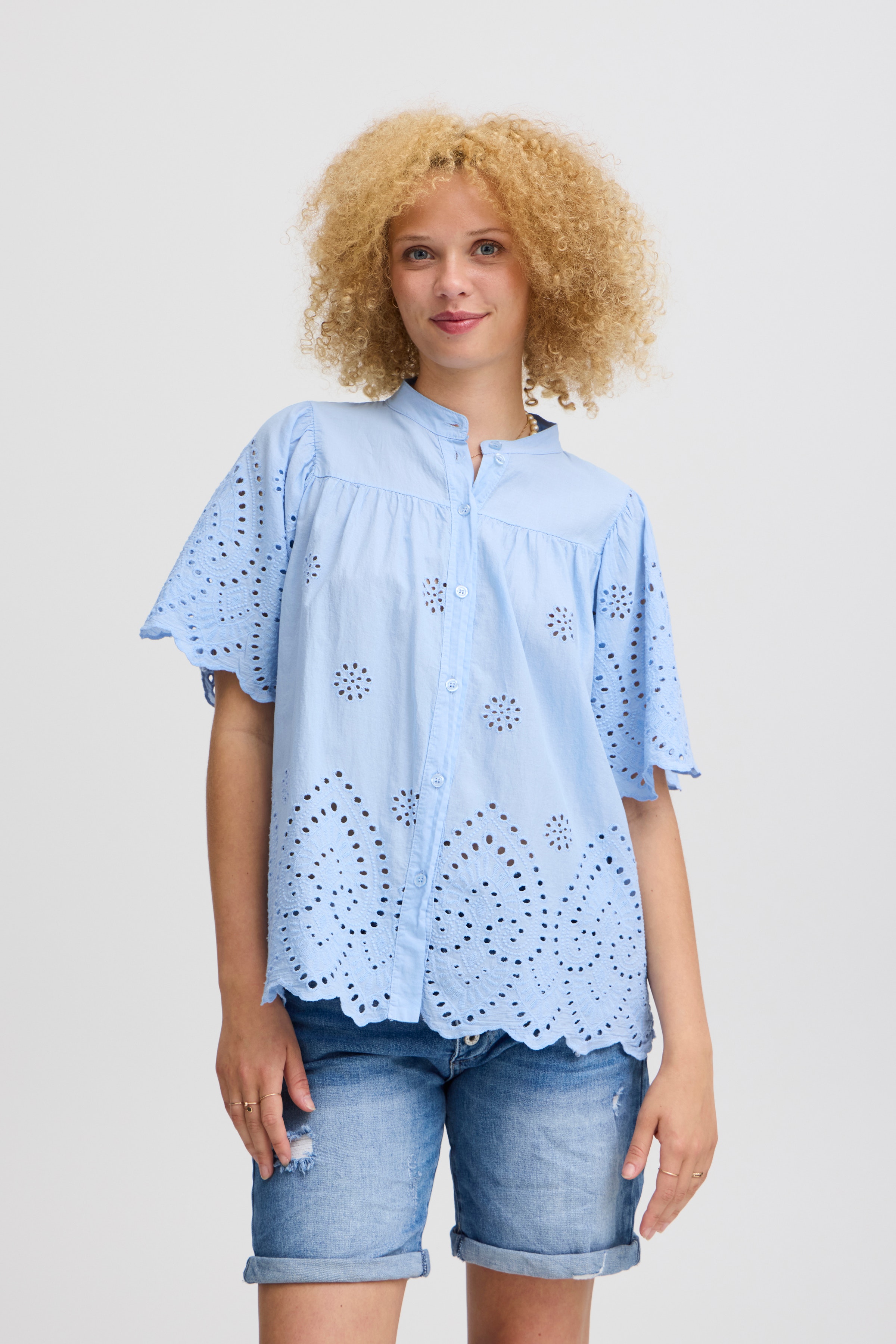 SBLEONY Blouse LOOKBOOK FRONT 22100653-154020