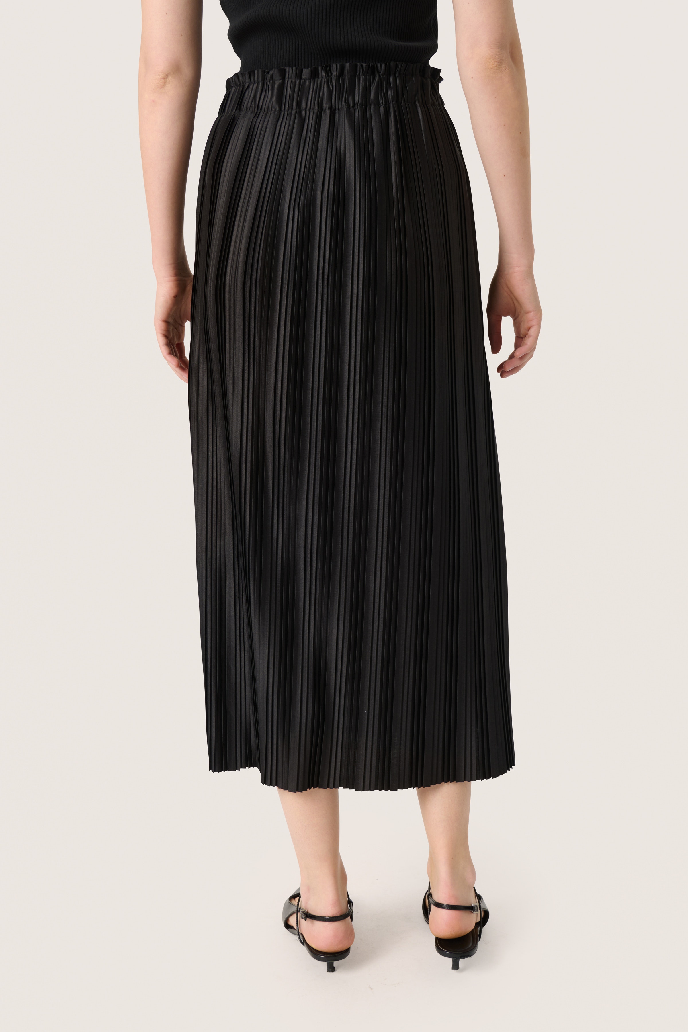 SLSivone Pleated Skirt LOOKBOOK BACK 30408001-194008