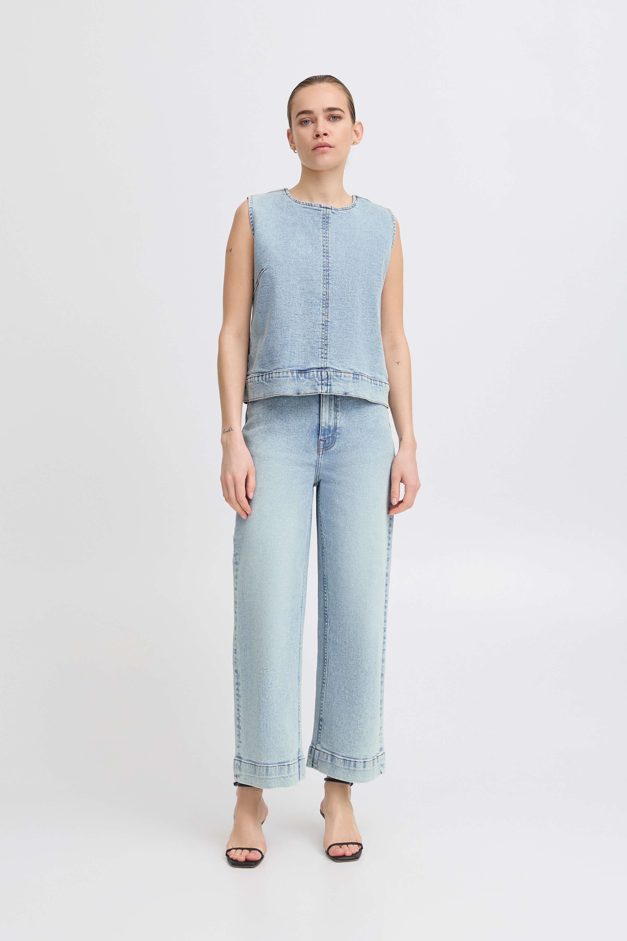 IHARMIOS Top LOOKBOOK FRONT 20123237-200792