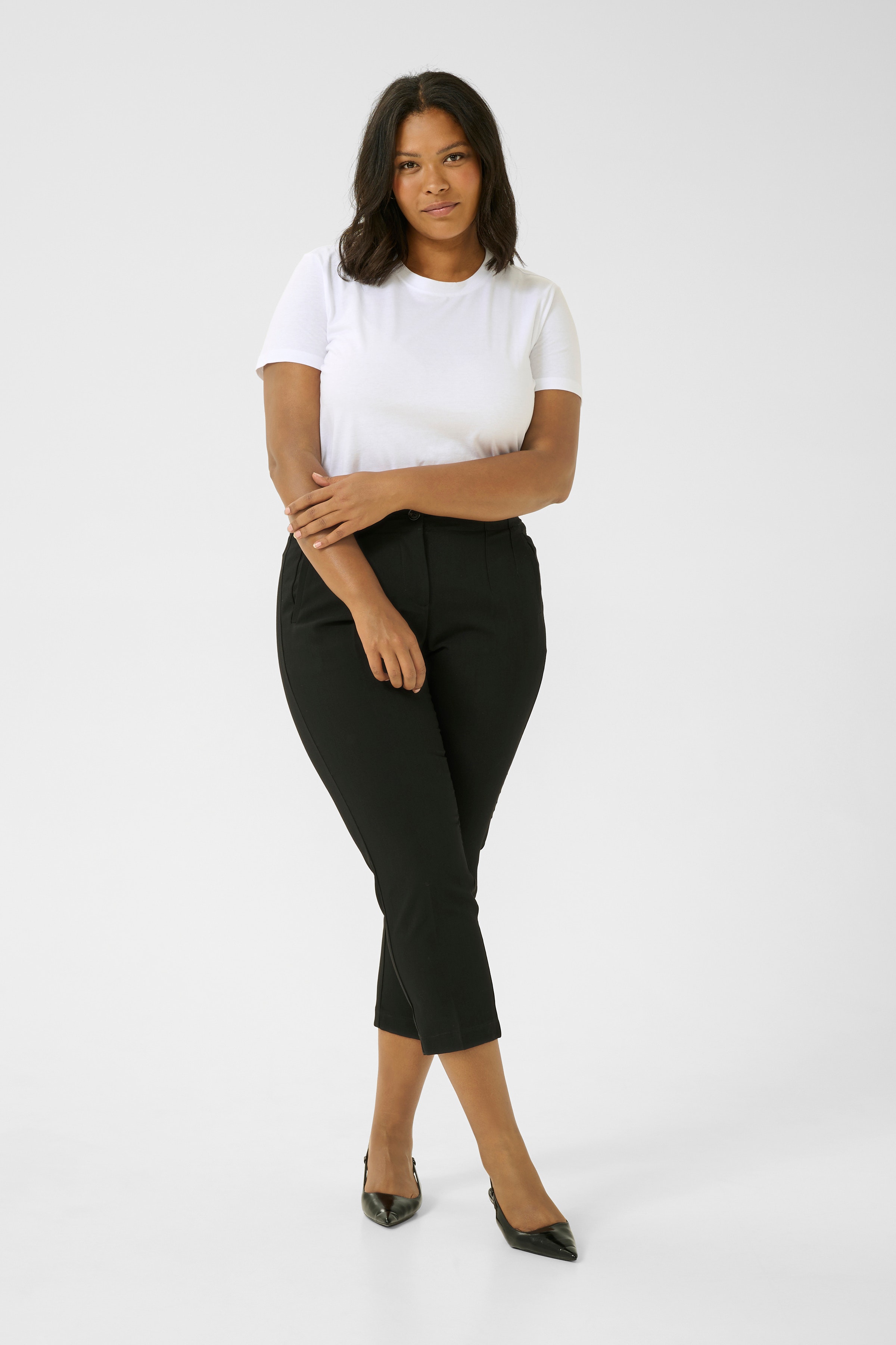 KCella Trousers LOOKBOOK FRONT 10582382-100121