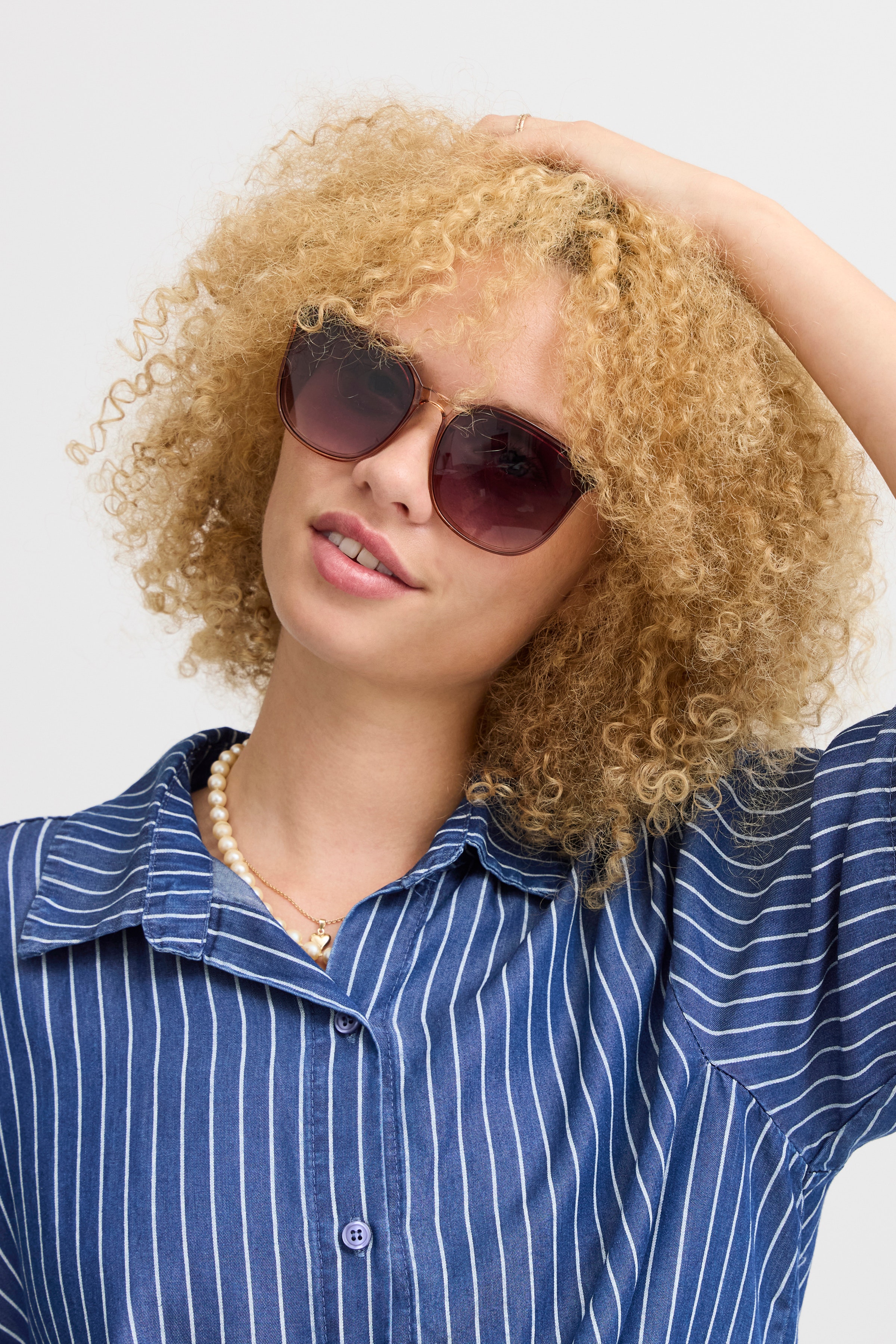 SBJARUSKA Bluse LOOKBOOK DETAIL 22100623-204834