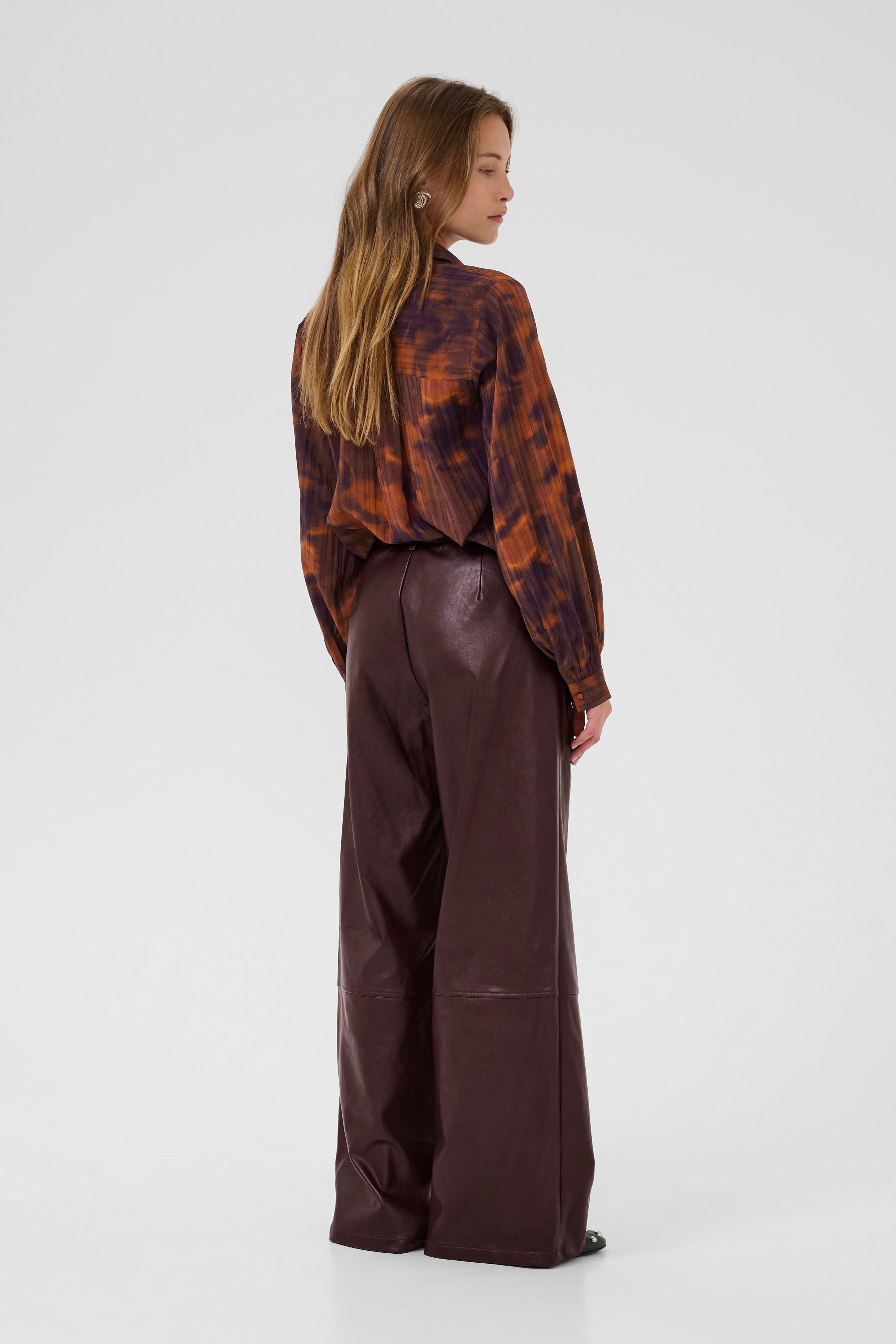 CUlilli Hose aus Kunstleder LOOKBOOK BACK 50112252-191625