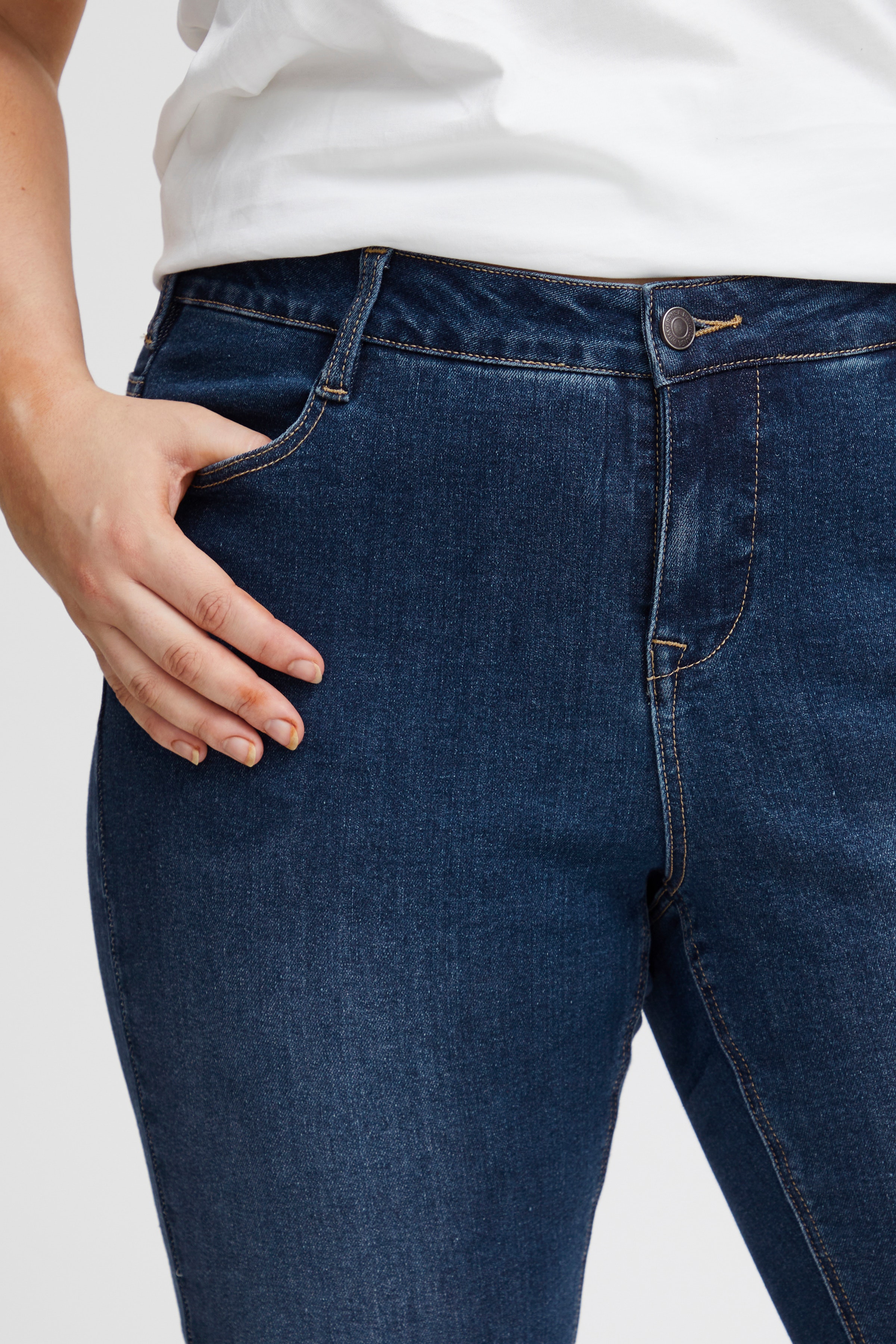 SWELLIE Jeans LOOKBOOK DETAIL 20613370-200070