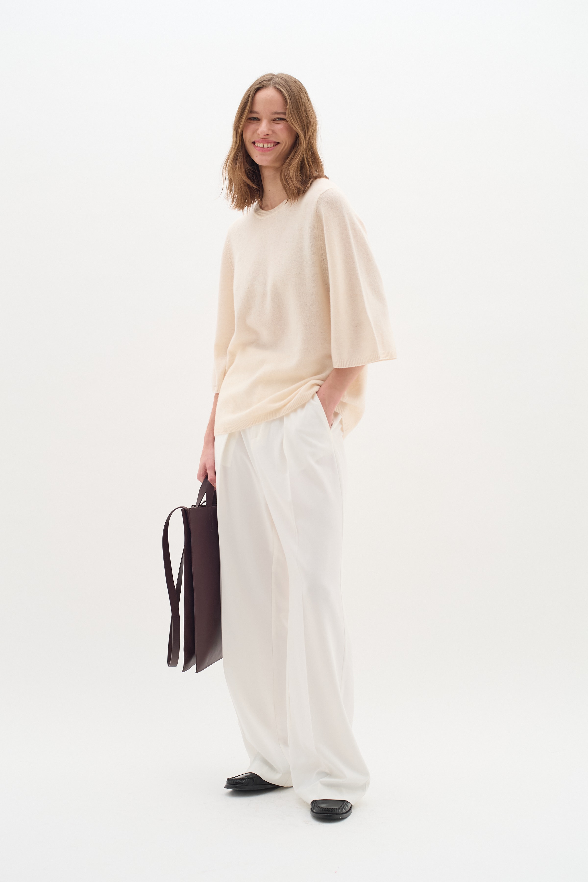 NaxaIW Wide Trousers LOOKBOOK FRONT 30108710-110701