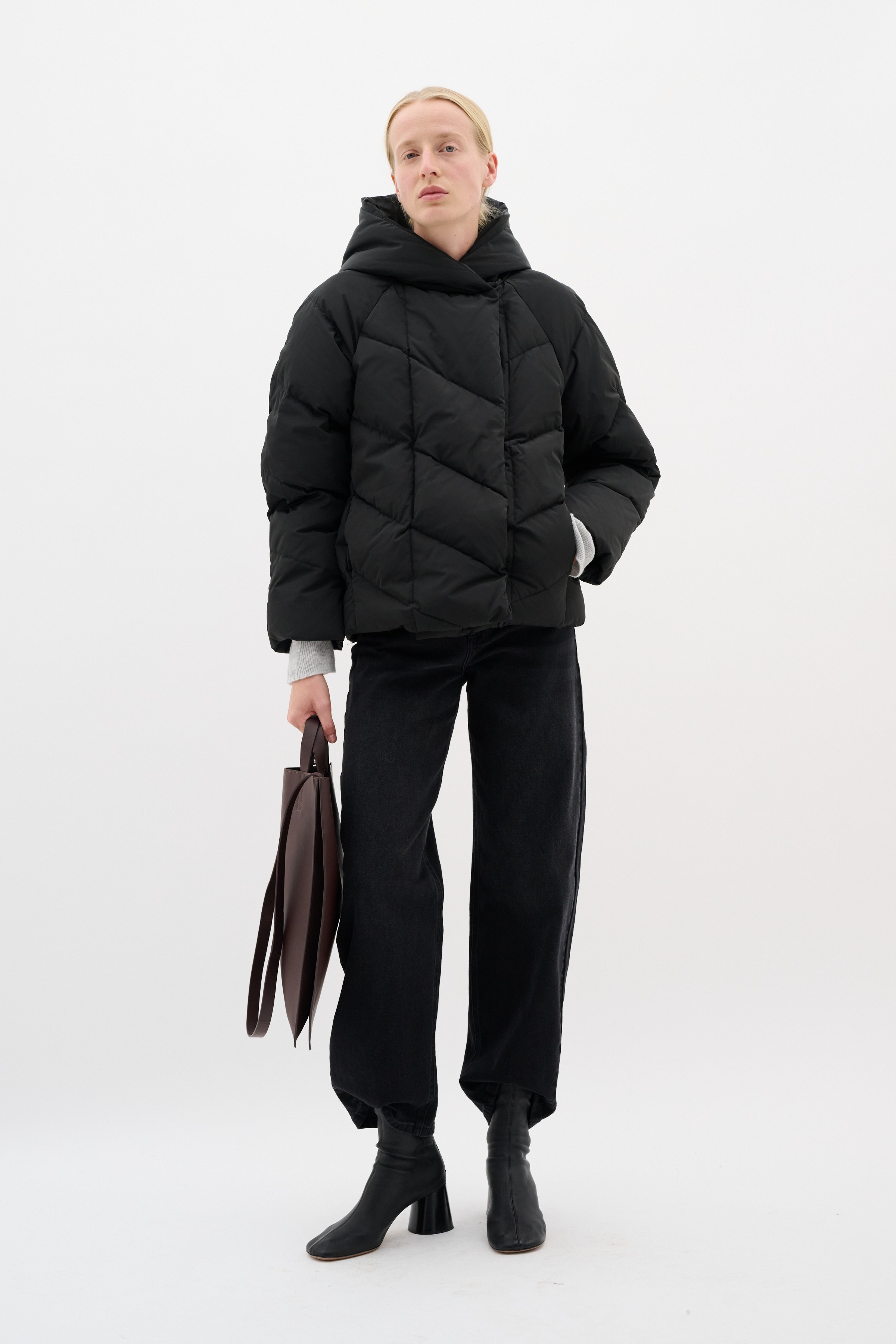 YazIW Daunen Mantel LOOKBOOK FRONT 30110619-194008