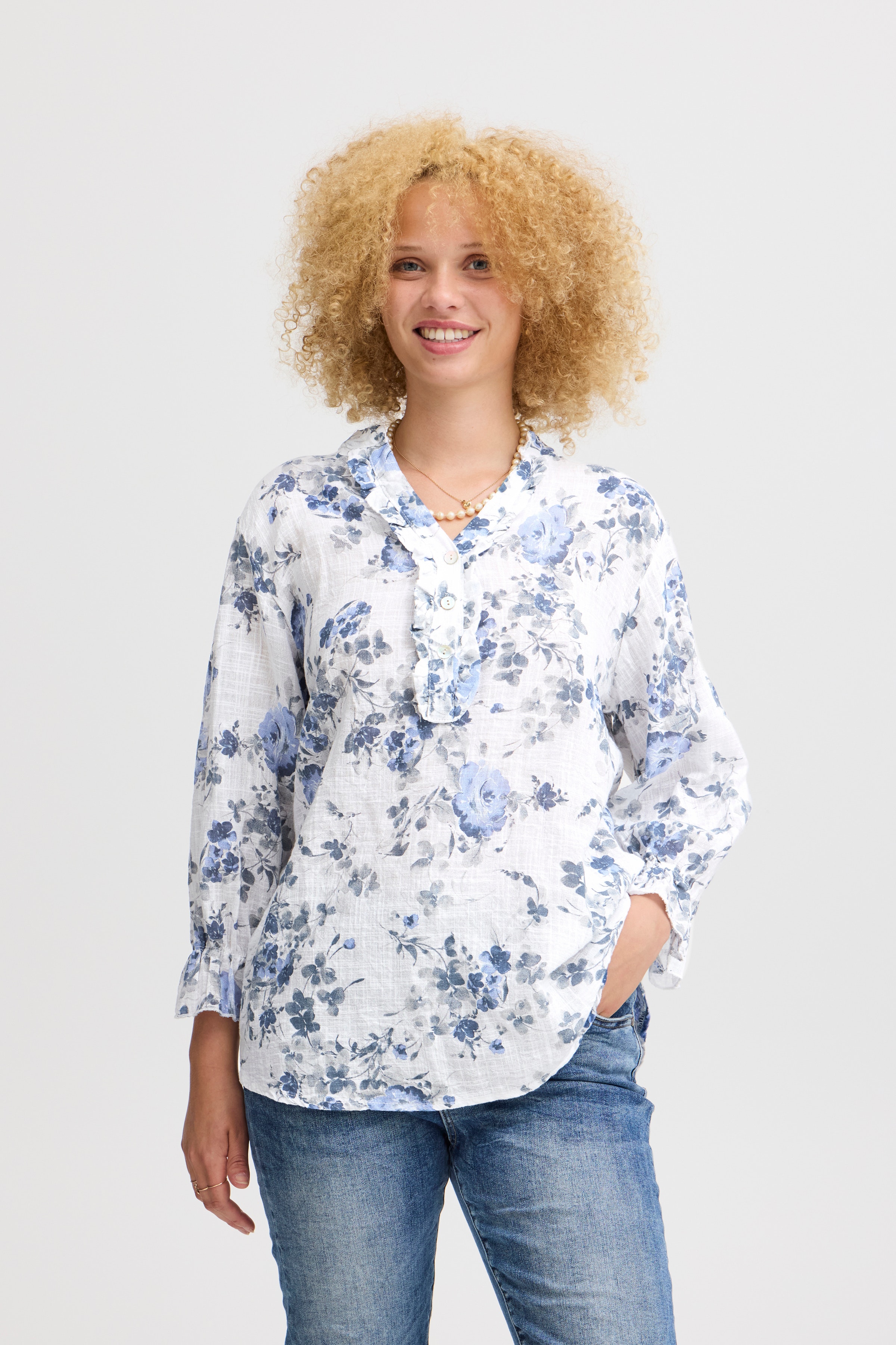 SBALEXA Bluse LOOKBOOK FRONT 22100681-110602