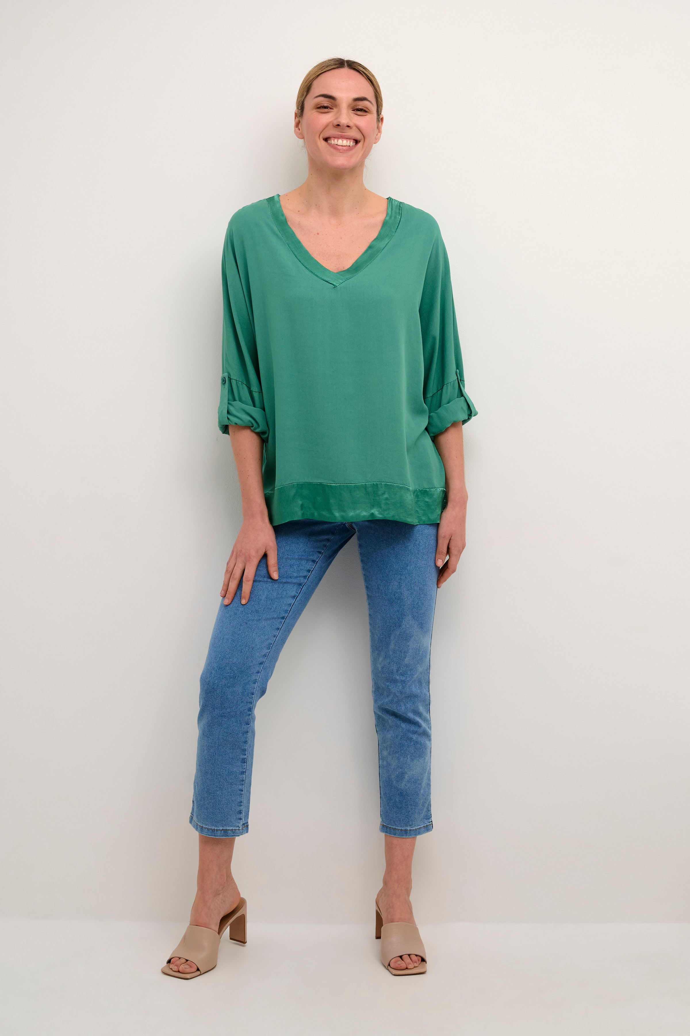 BPkylie Blus LOOKBOOK FRONT 40103452-400707