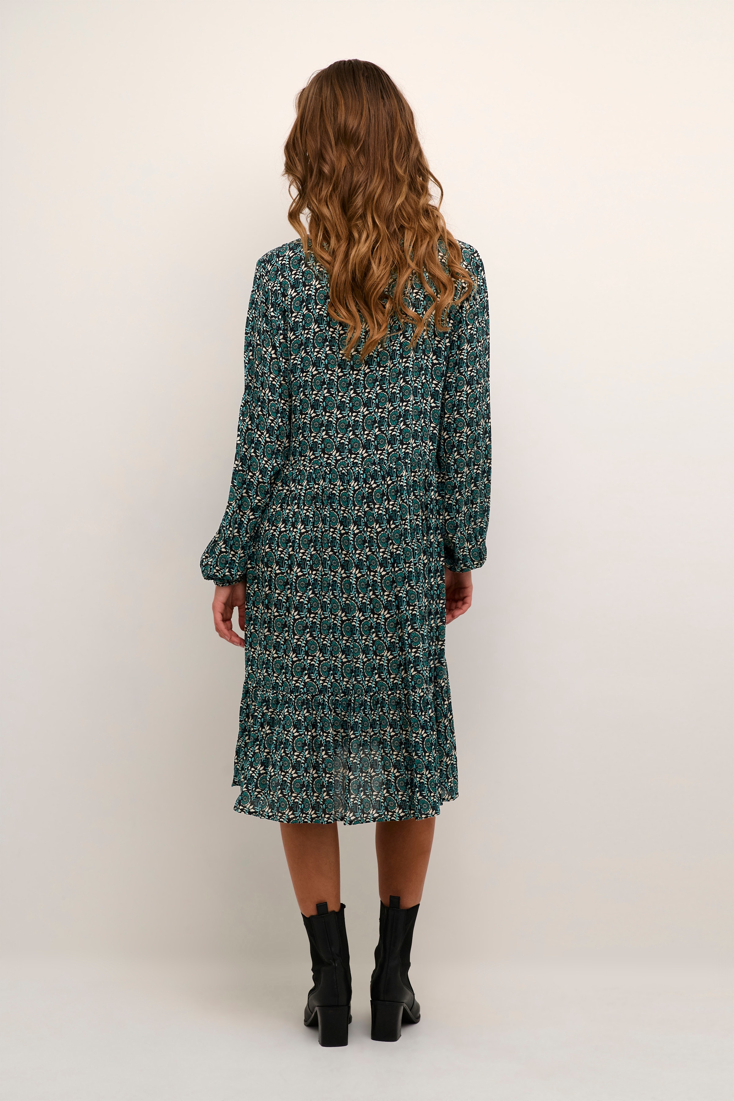 KAkarina Kjole LOOKBOOK BACK 10507938-104894