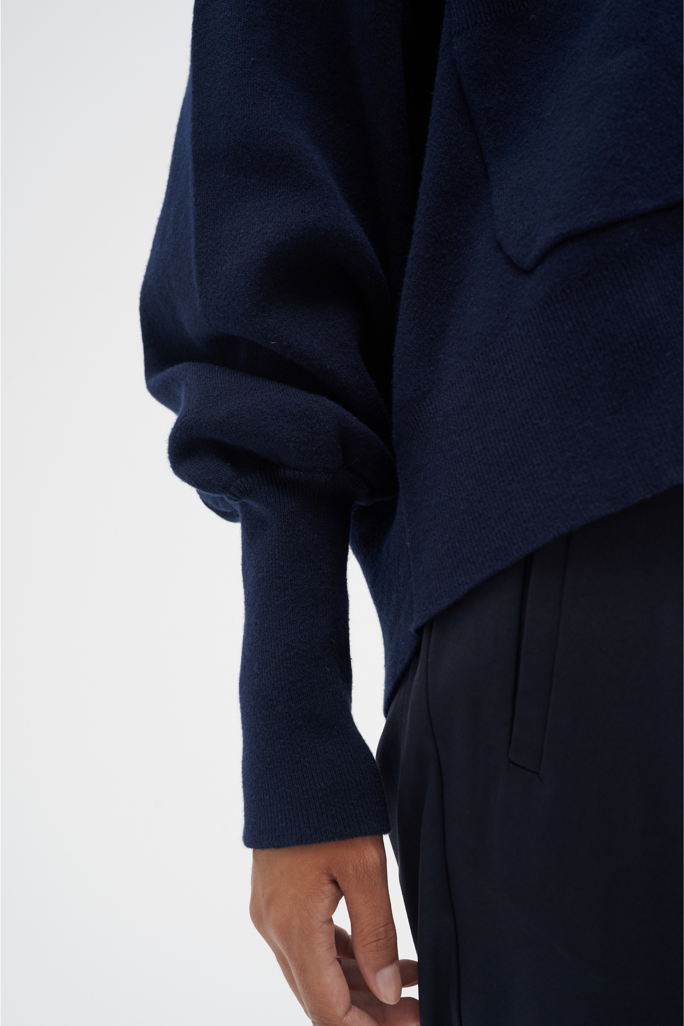 TenleyIW Cardigan LOOKBOOK DETAIL 30107825-300005