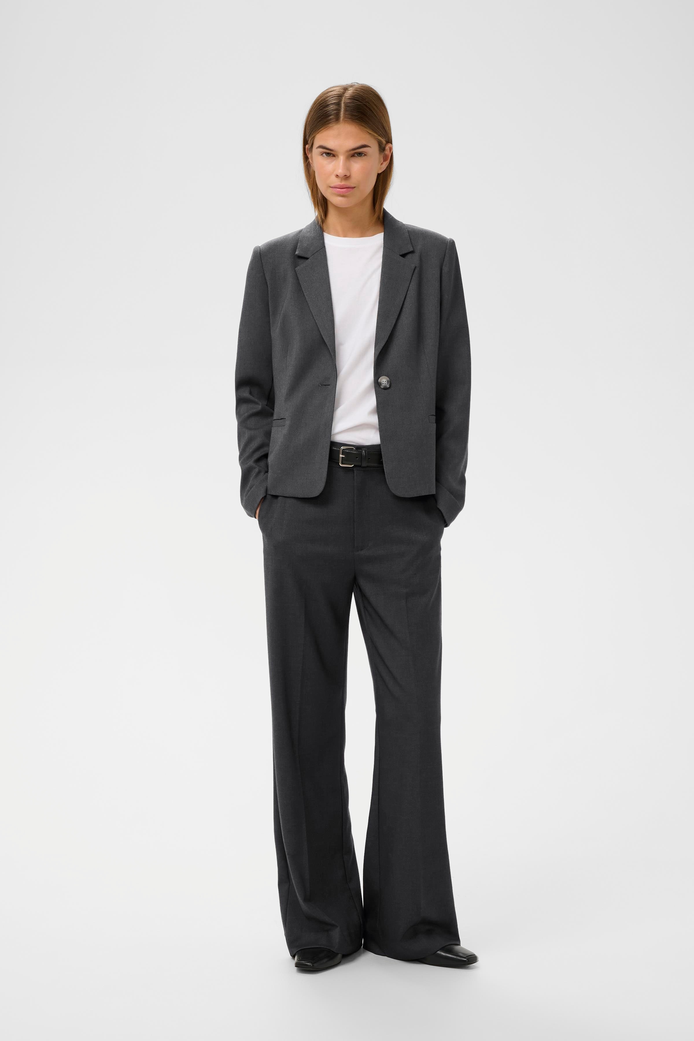YuktaIW Bukser LOOKBOOK FRONT 30111129-301744