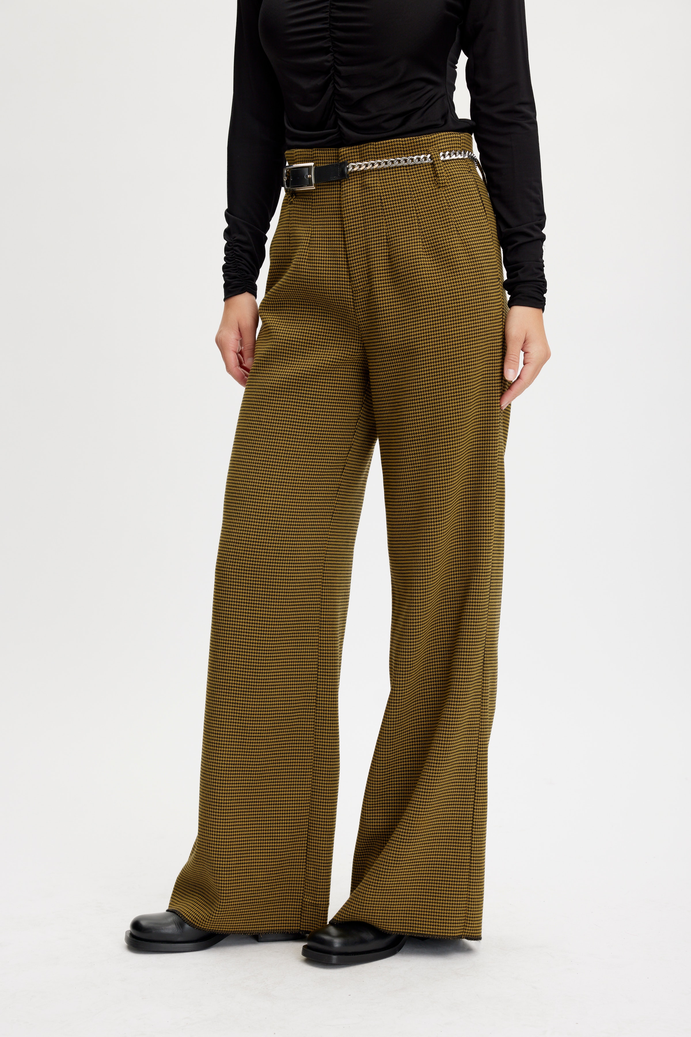 FrayaGZ Trousers LOOKBOOK FRONT 10908268-104829