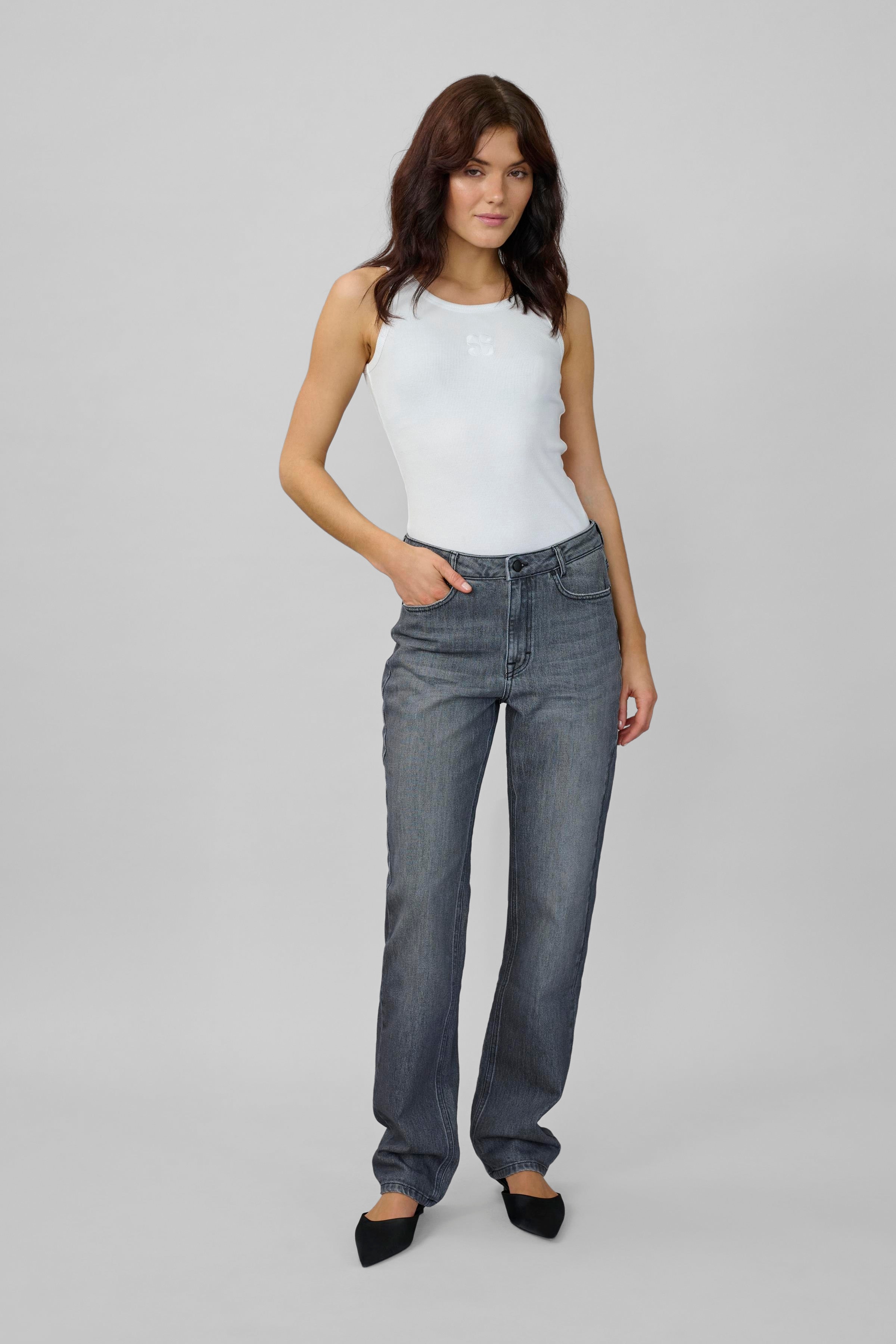 07 THE ISA HIGH STRAIGHT LOOKBOOK FRONT 10705264-100087