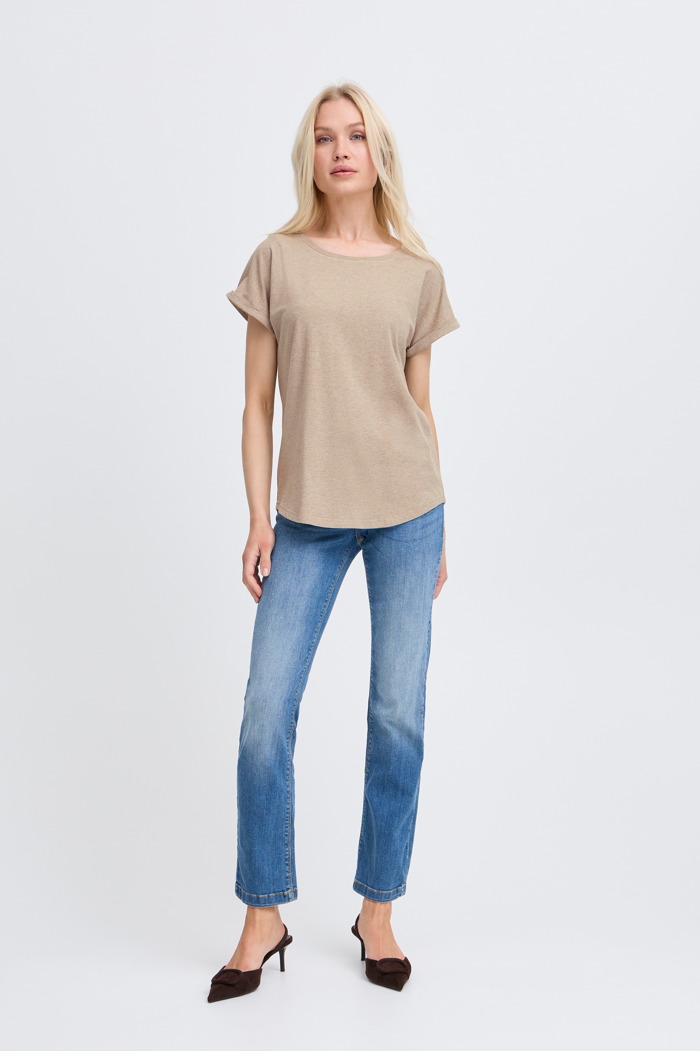 BYPamila T-shirt LOOKBOOK FRONT 20804205-1711091