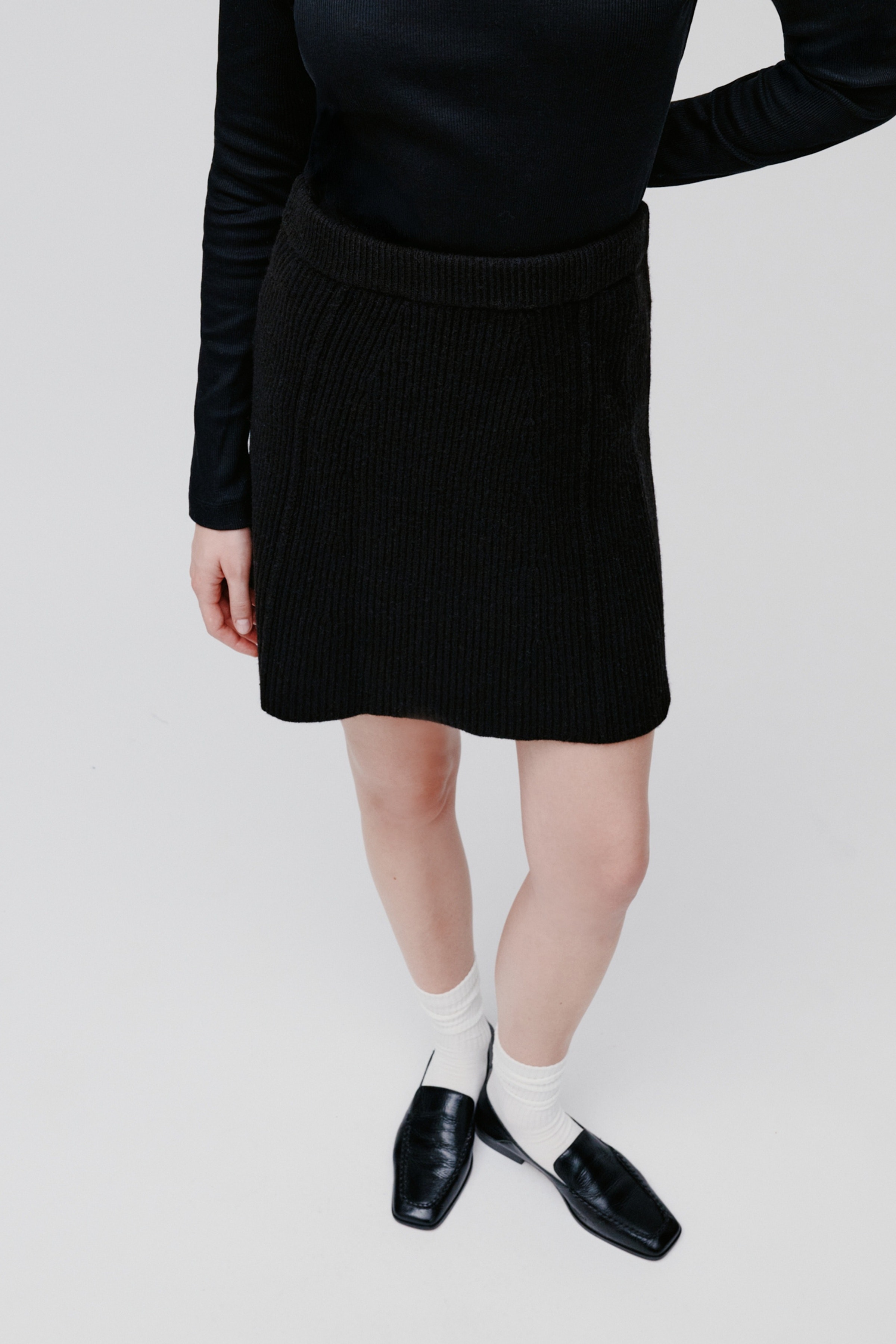 KEENA Skjørt LOOKBOOK FRONT 30600601-BK999