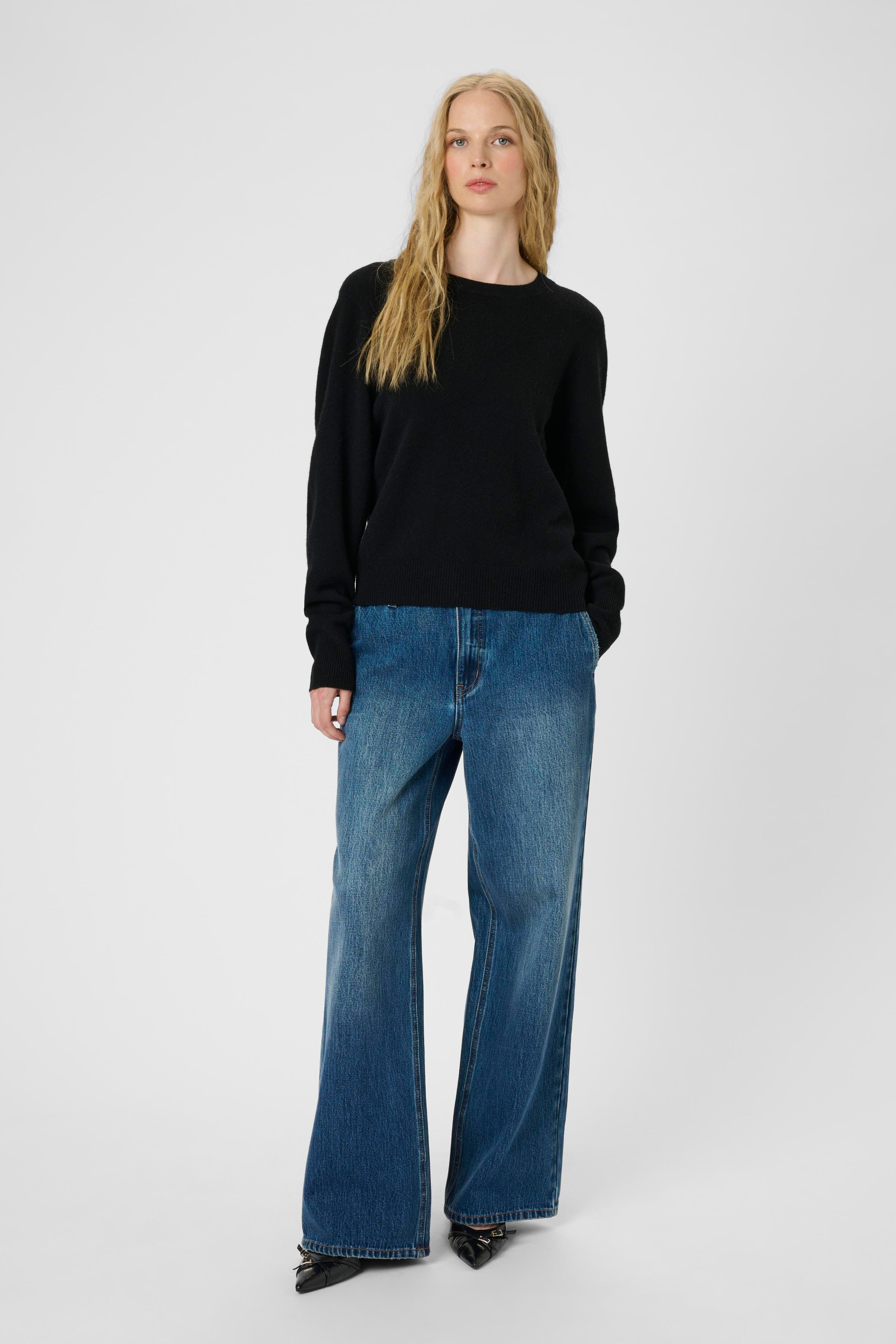 KBAnemone Pullover LOOKBOOK FRONT 10105775-194008