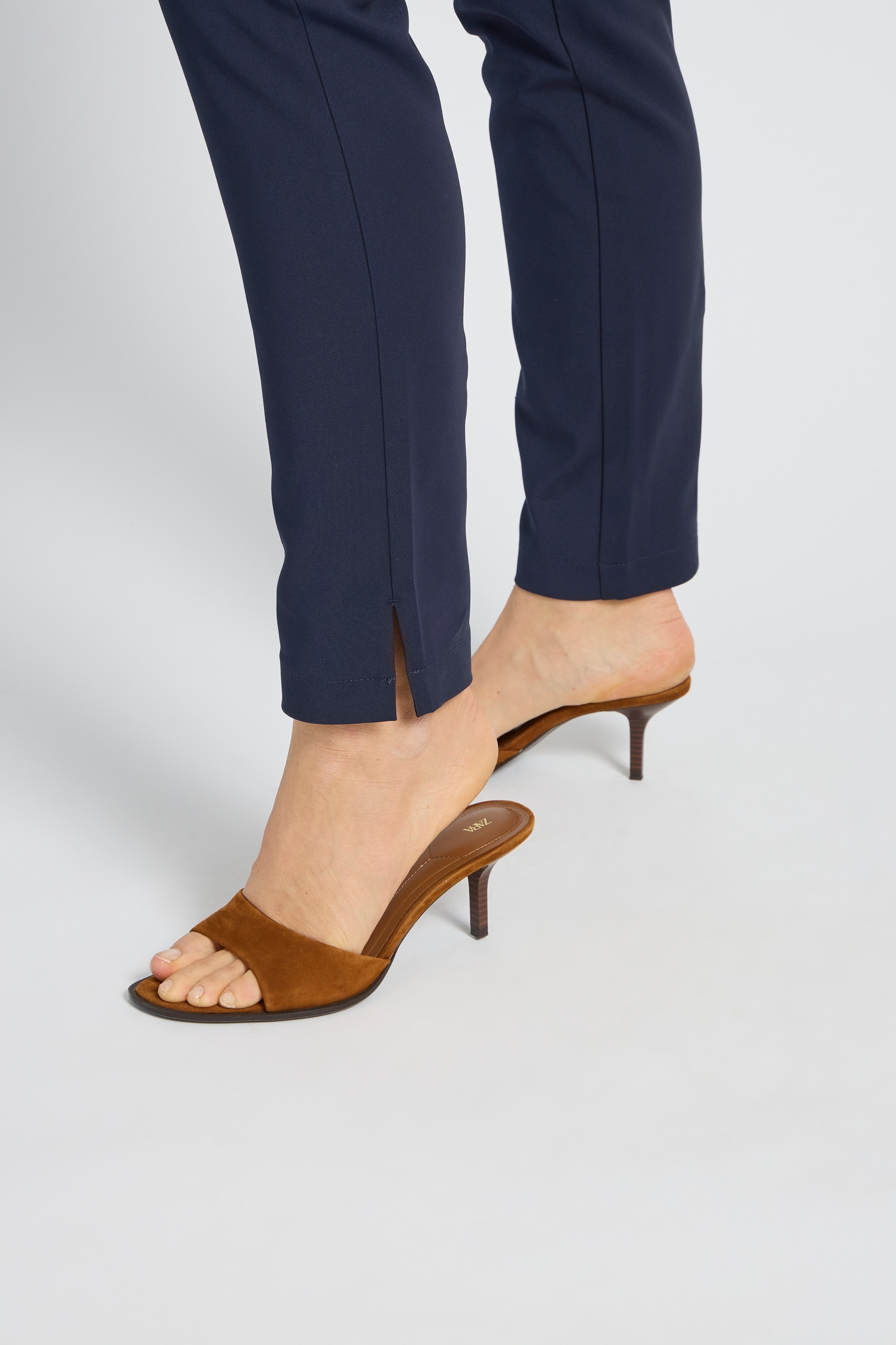 PZBINDY Broek LOCATION NONE 50210332-194020