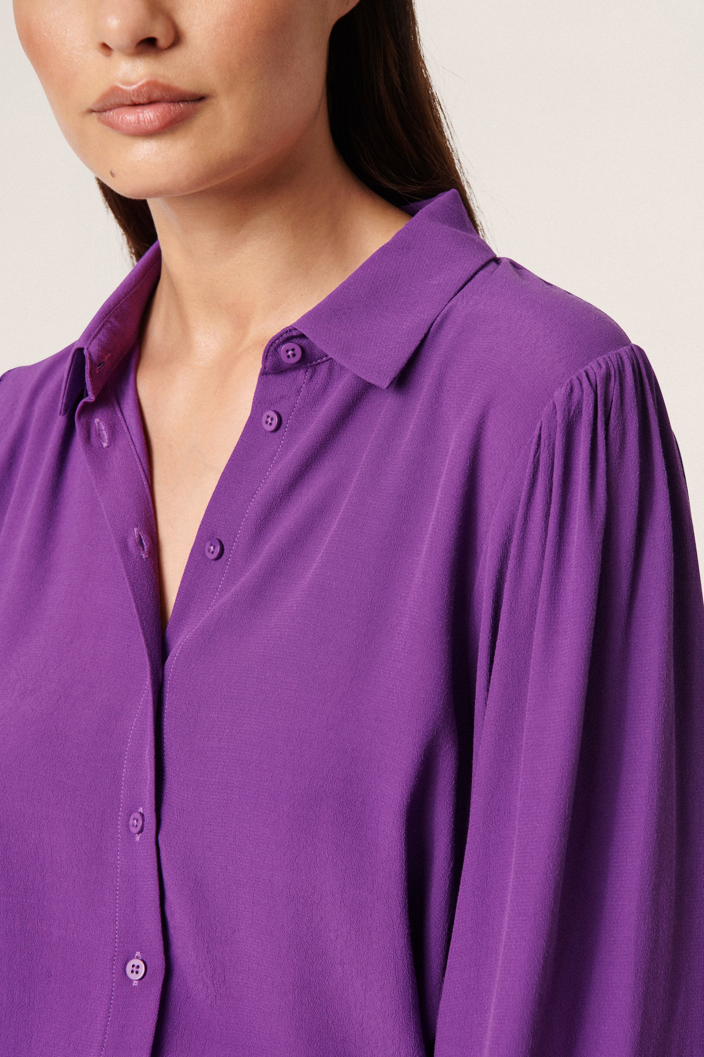 SLChrishell Skjorta LOOKBOOK DETAIL 30406652-193536