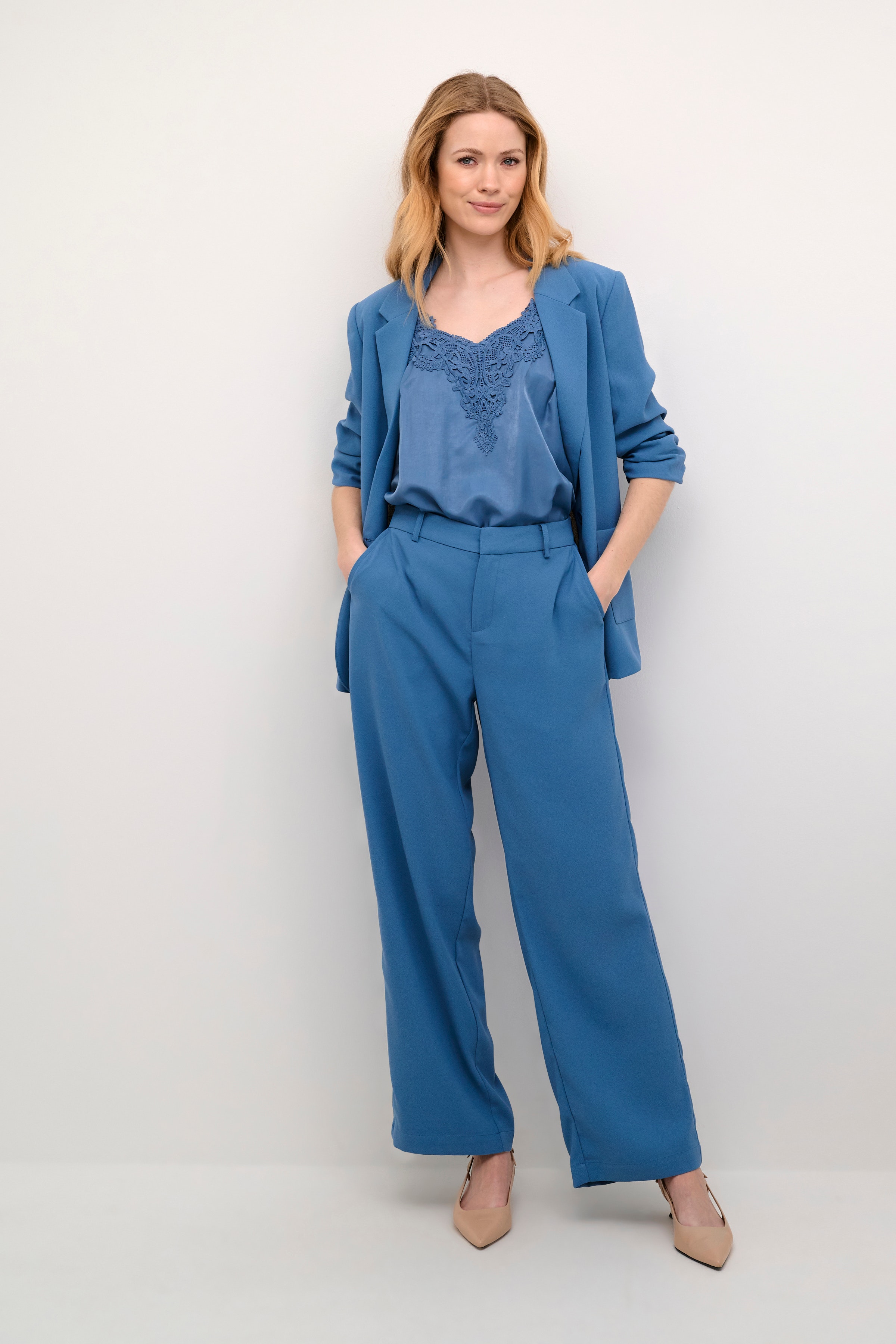 CRCocamia Trousers LOOKBOOK FRONT 10611708-184020