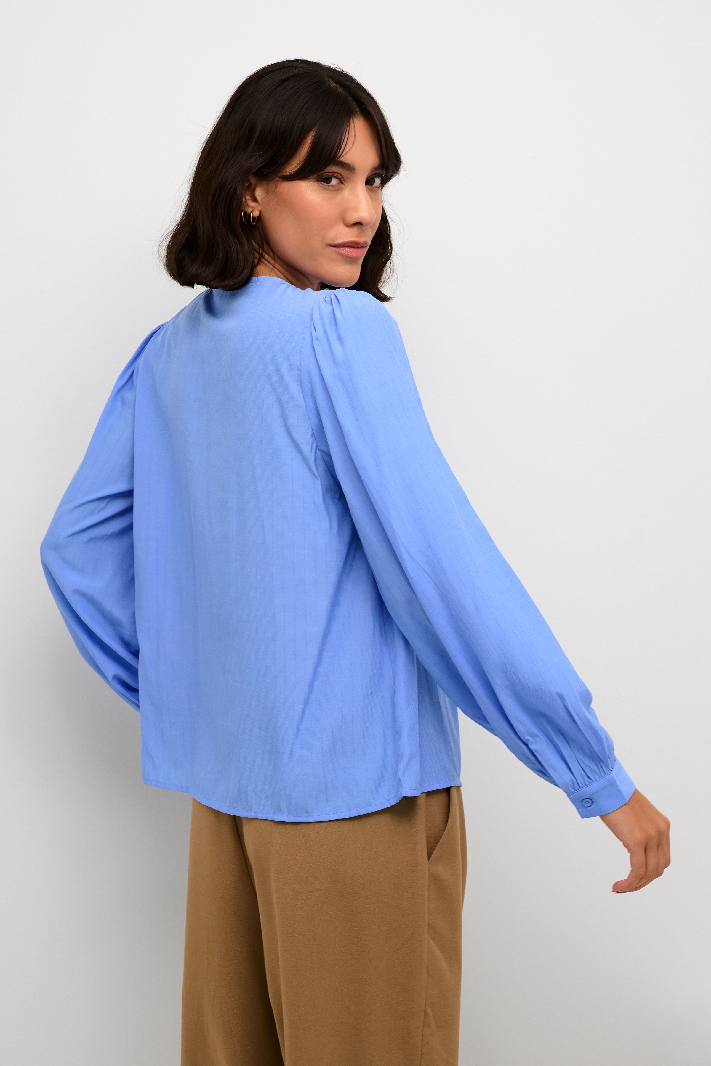 KAbarbara Blouse LOOKBOOK BACK 10508893-153930