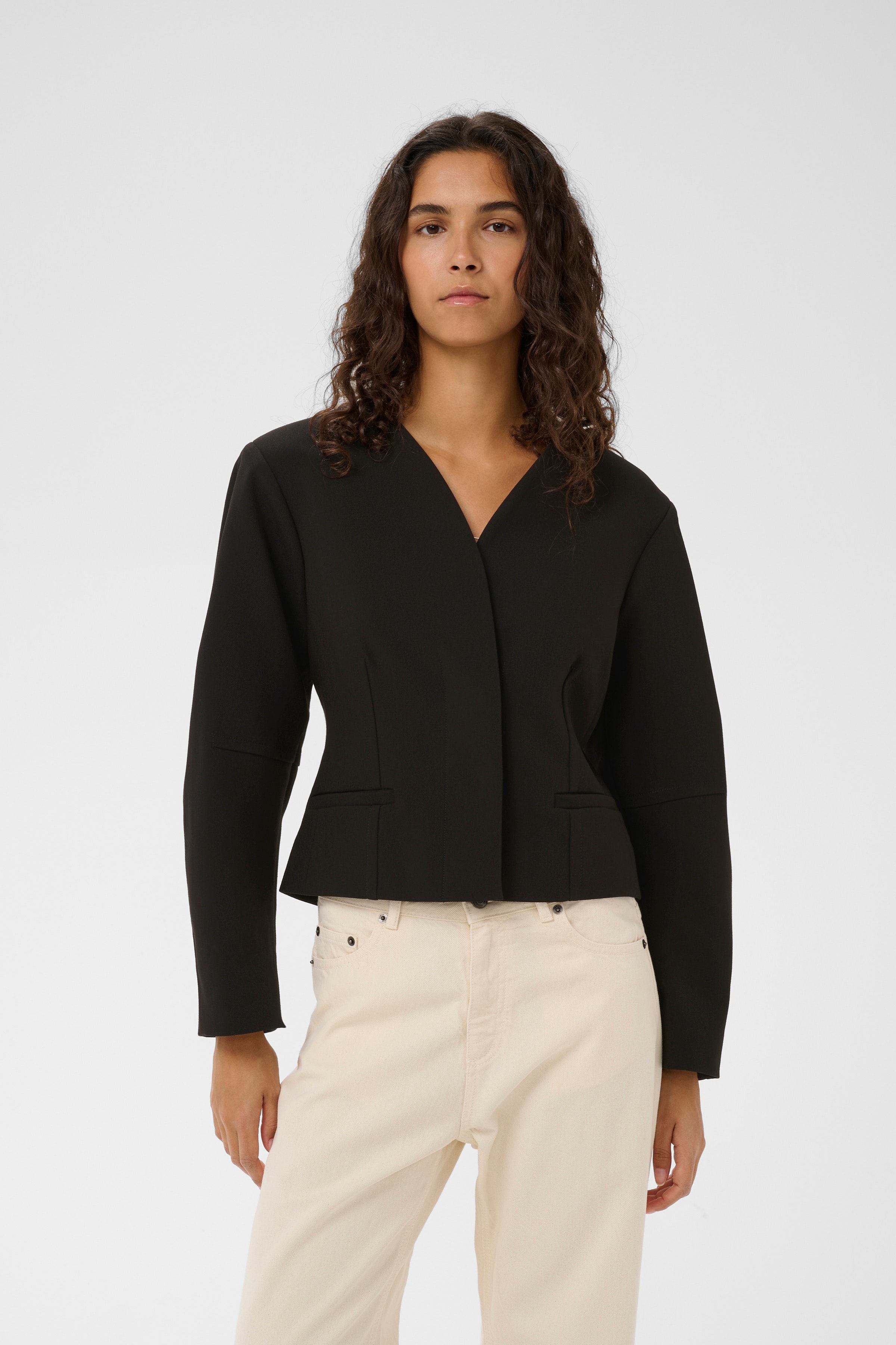 CHAYCEIW Blazer LOOKBOOK FRONT 30112373-194008