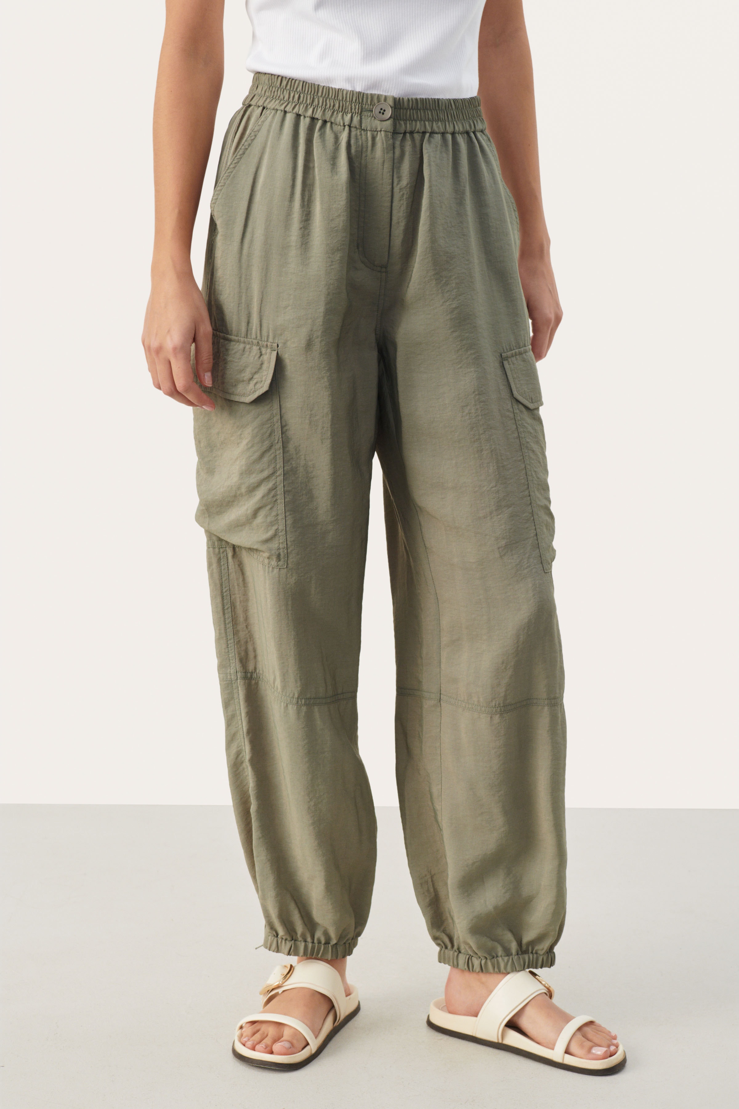 EraPW Cargo trousers LOOKBOOK FRONT 30308457-170613