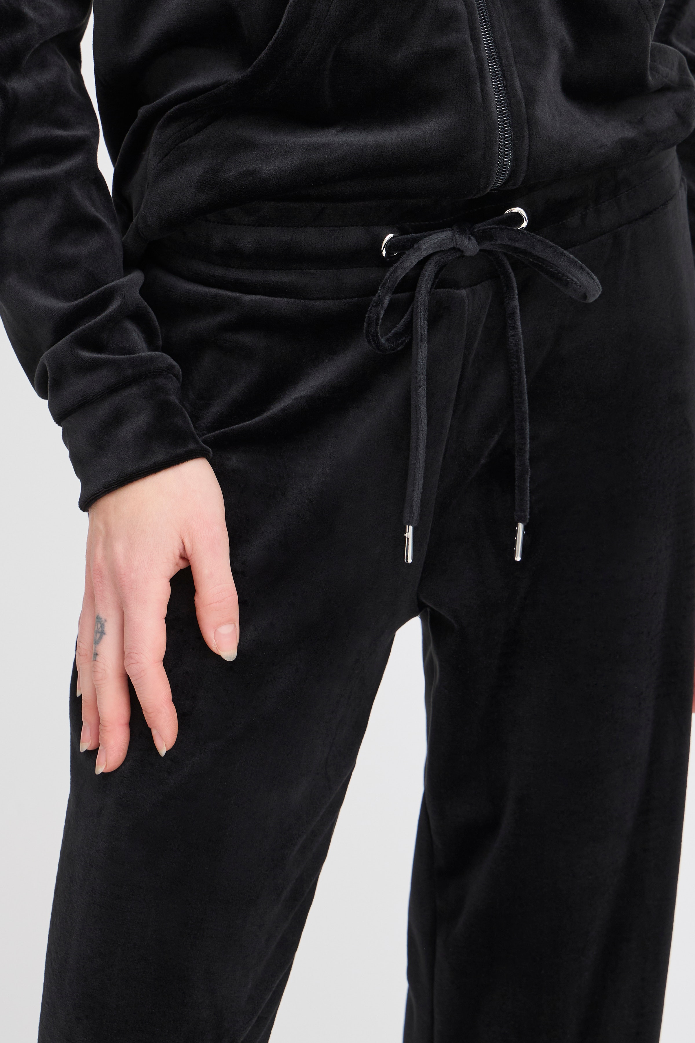 BYMITZA Joggingsæt LOOKBOOK DETAIL 20810786-200451