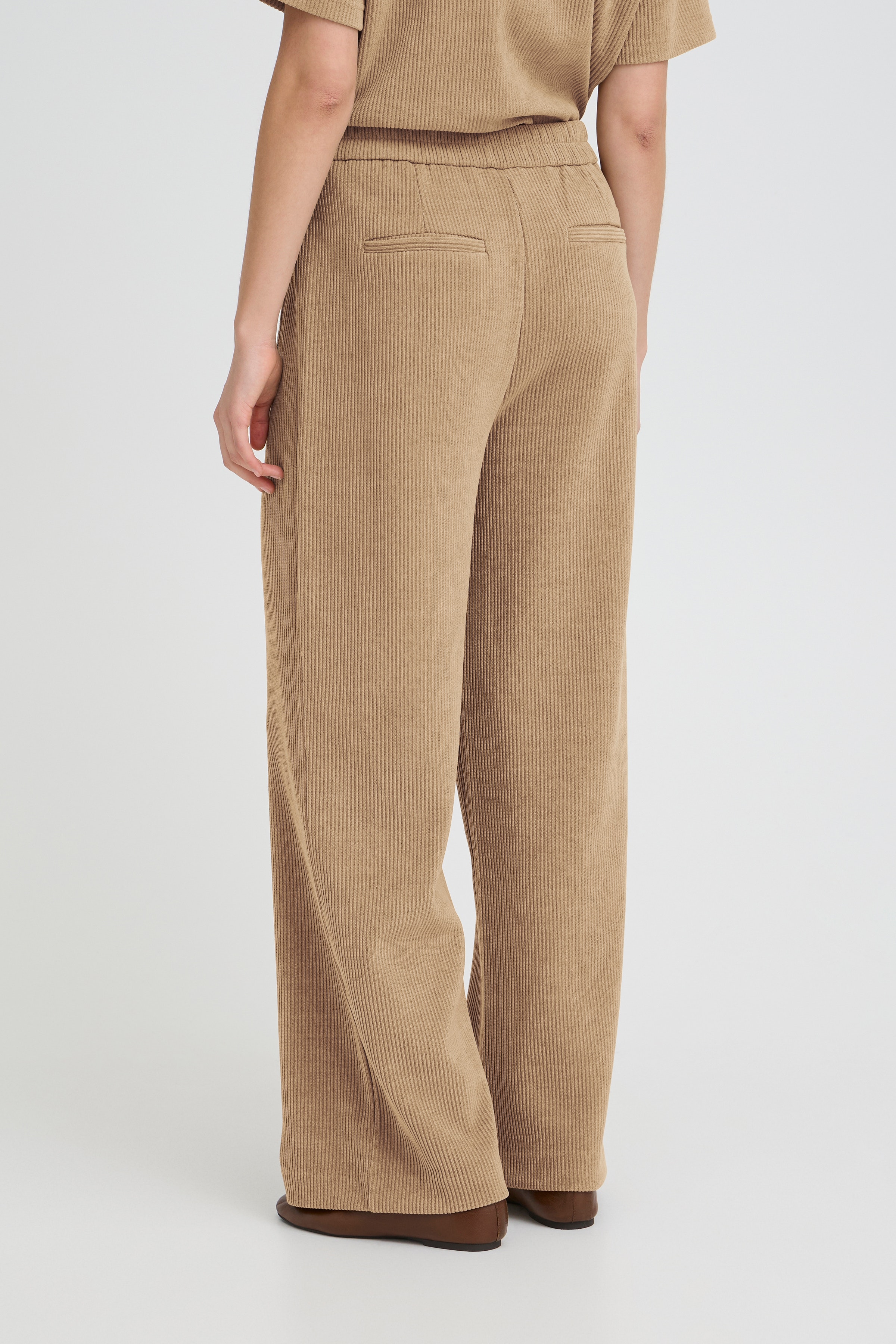 IHKATE Hose LOOKBOOK BACK 20125236-171314