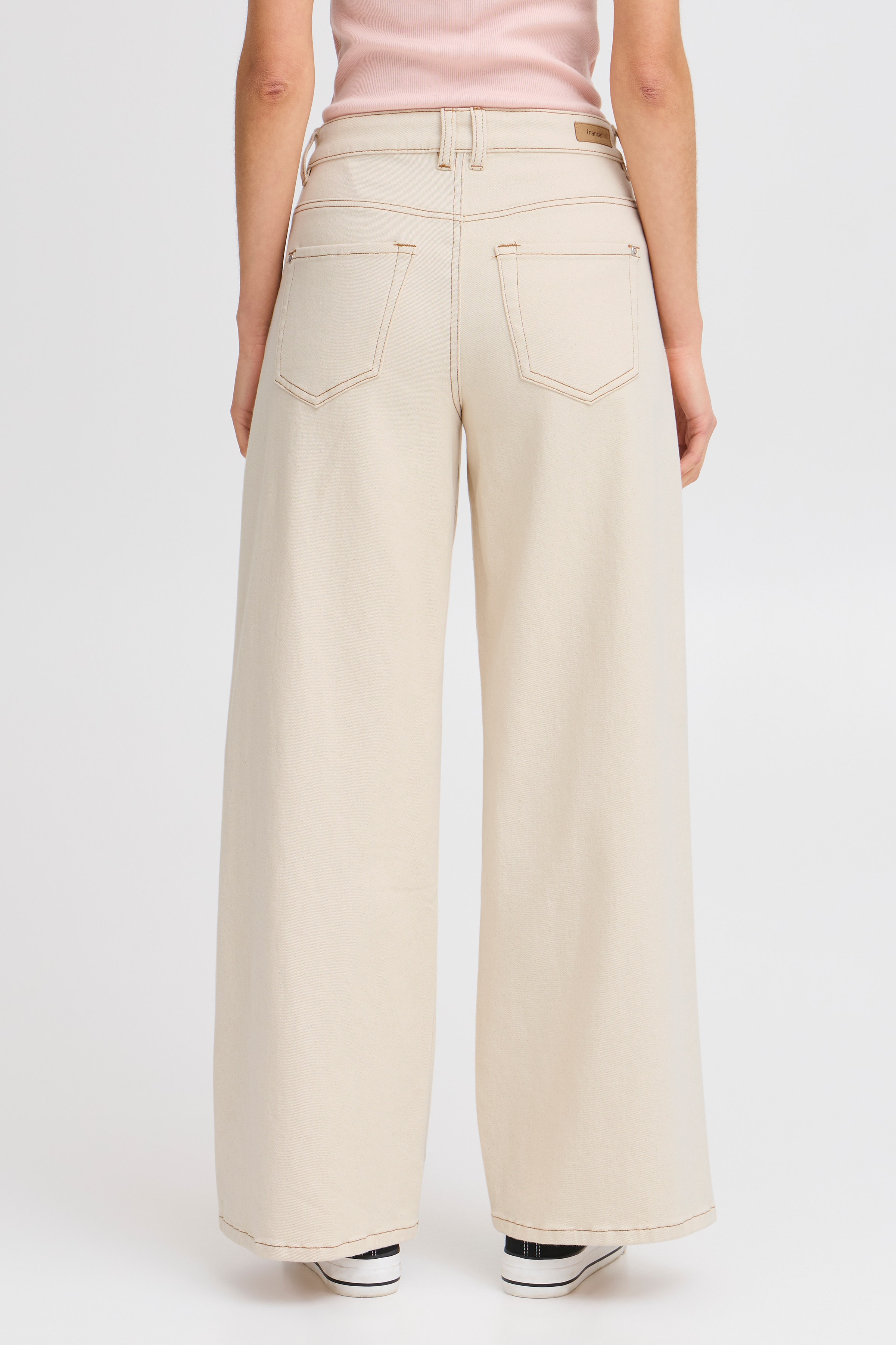 FRALINA Trousers LOOKBOOK FRONT 20615508-110701