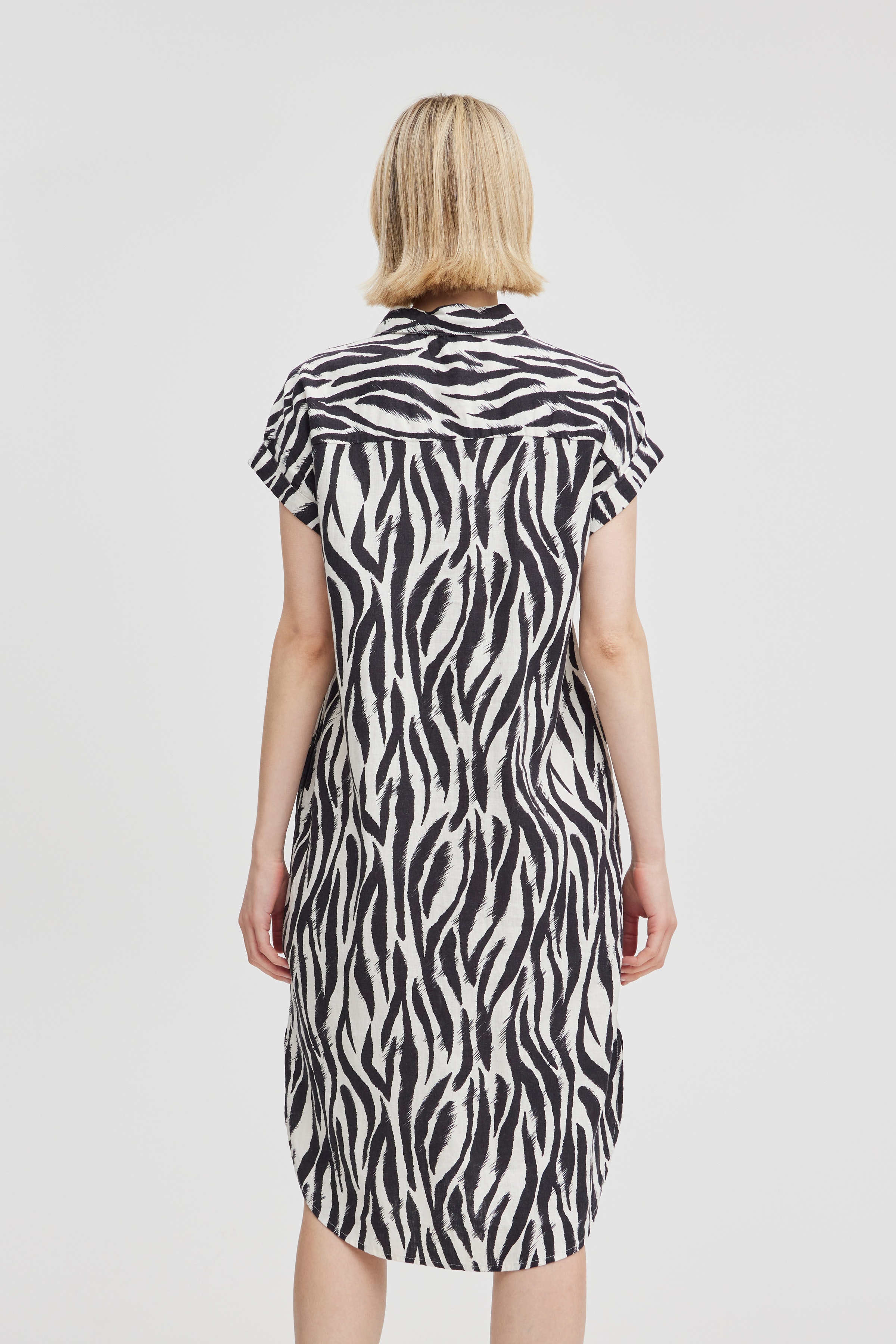 BYFALAKKA Kjole LOOKBOOK BACK 20814553-202912