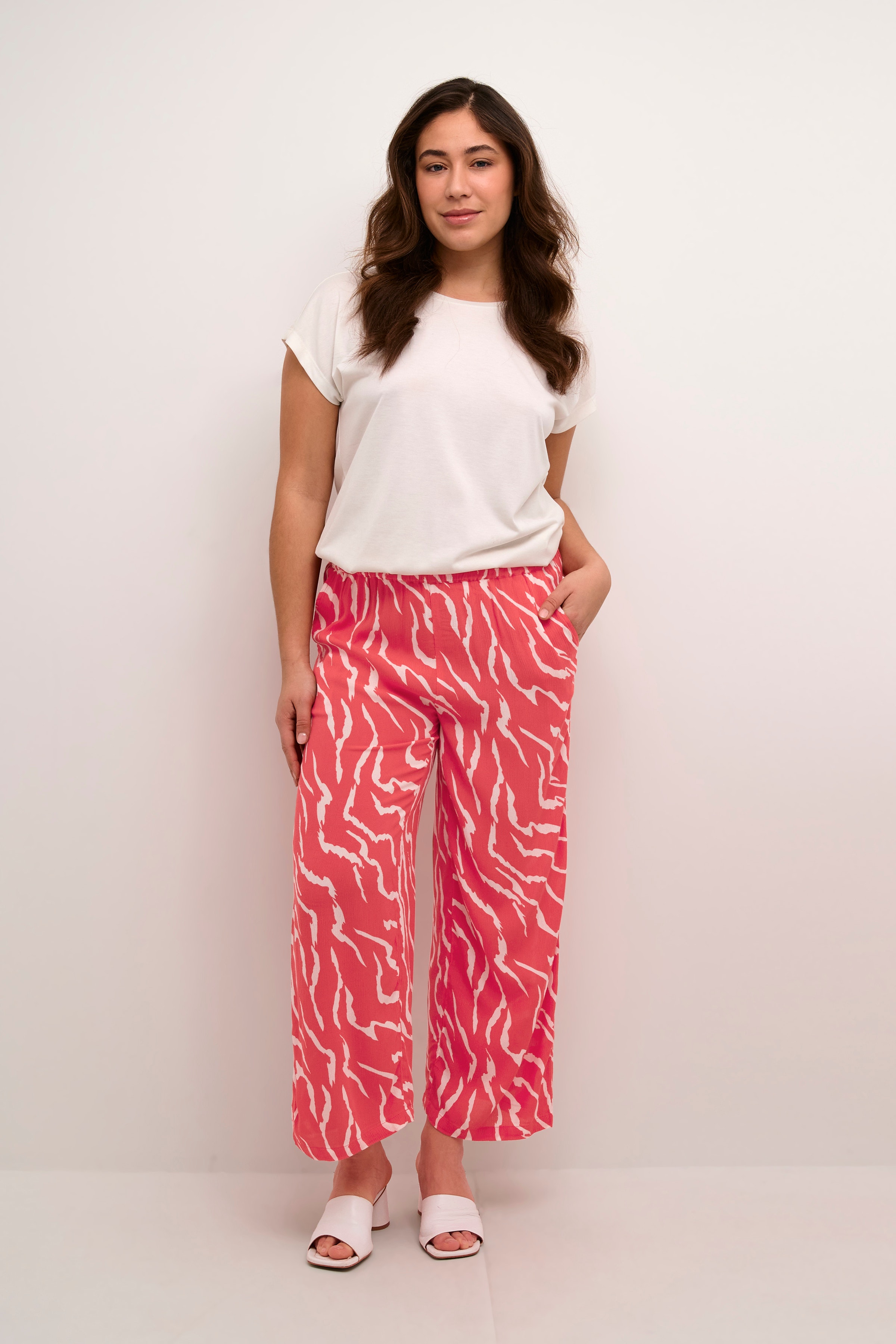 KAdacia Trousers LOOKBOOK FRONT 10508490-106087