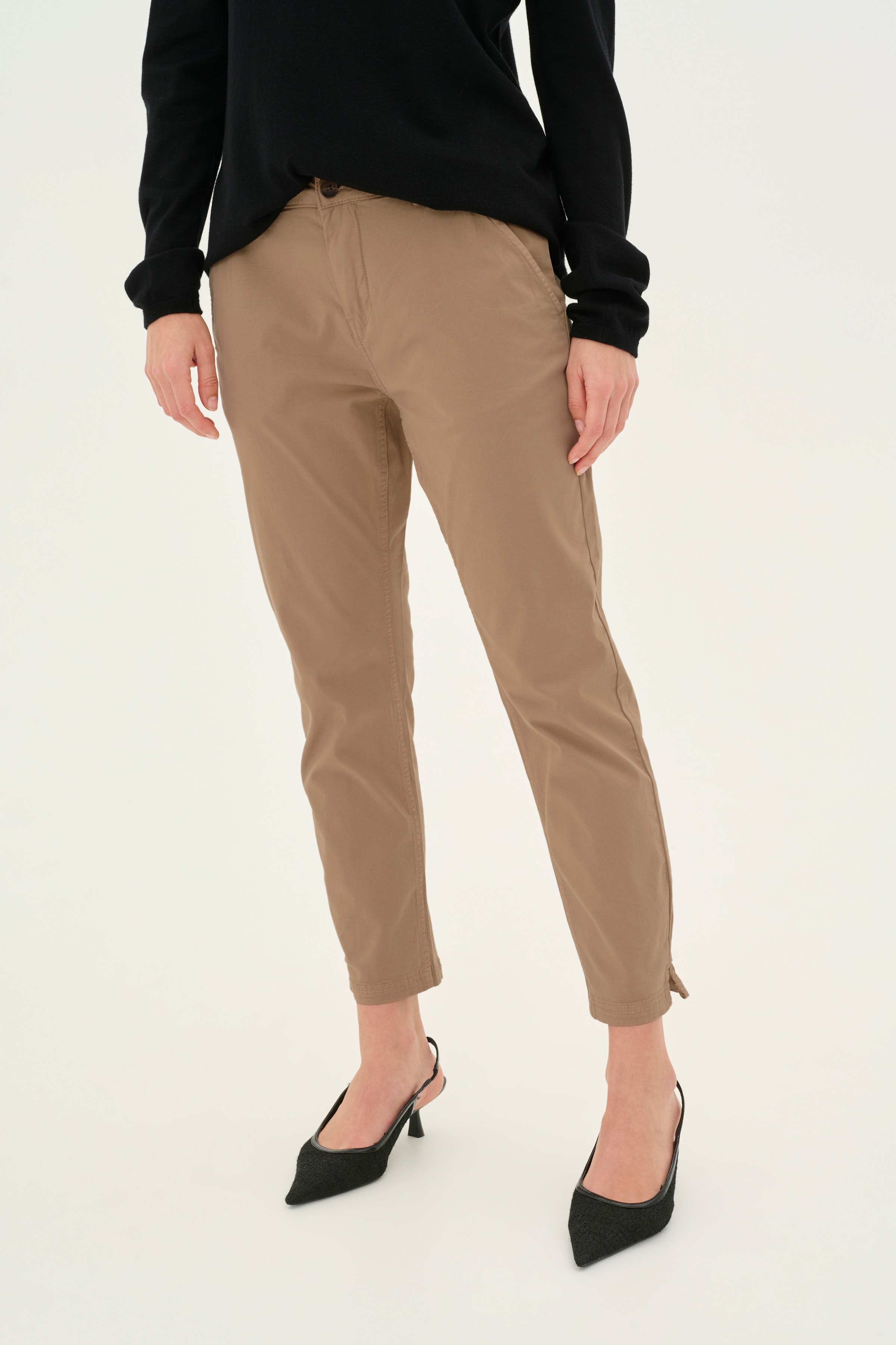 CUbrita Trousers LOOKBOOK FRONT 50110329-171009