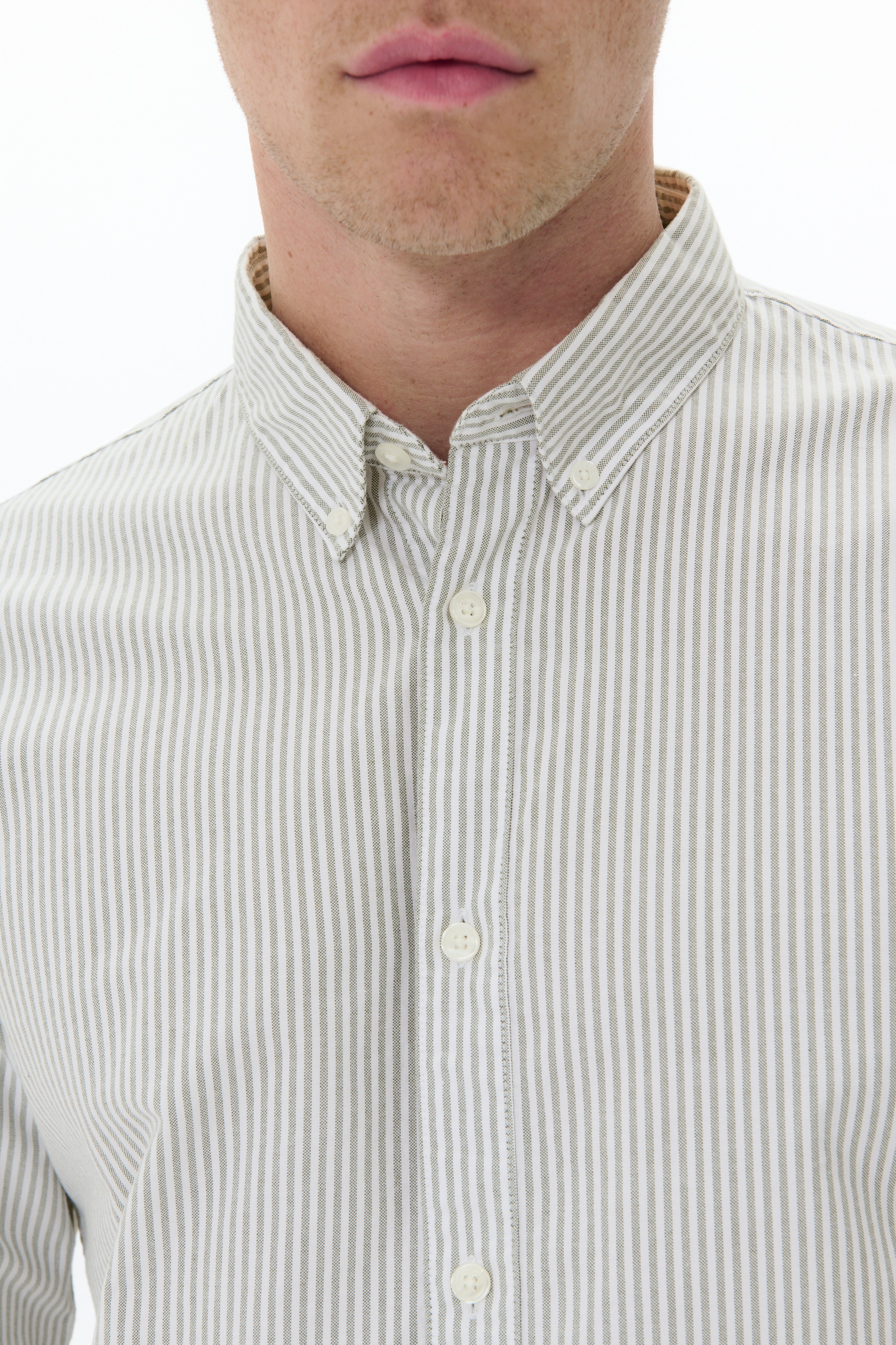 MAtrostol Shirt LOOKBOOK DETAIL 30207185-190309