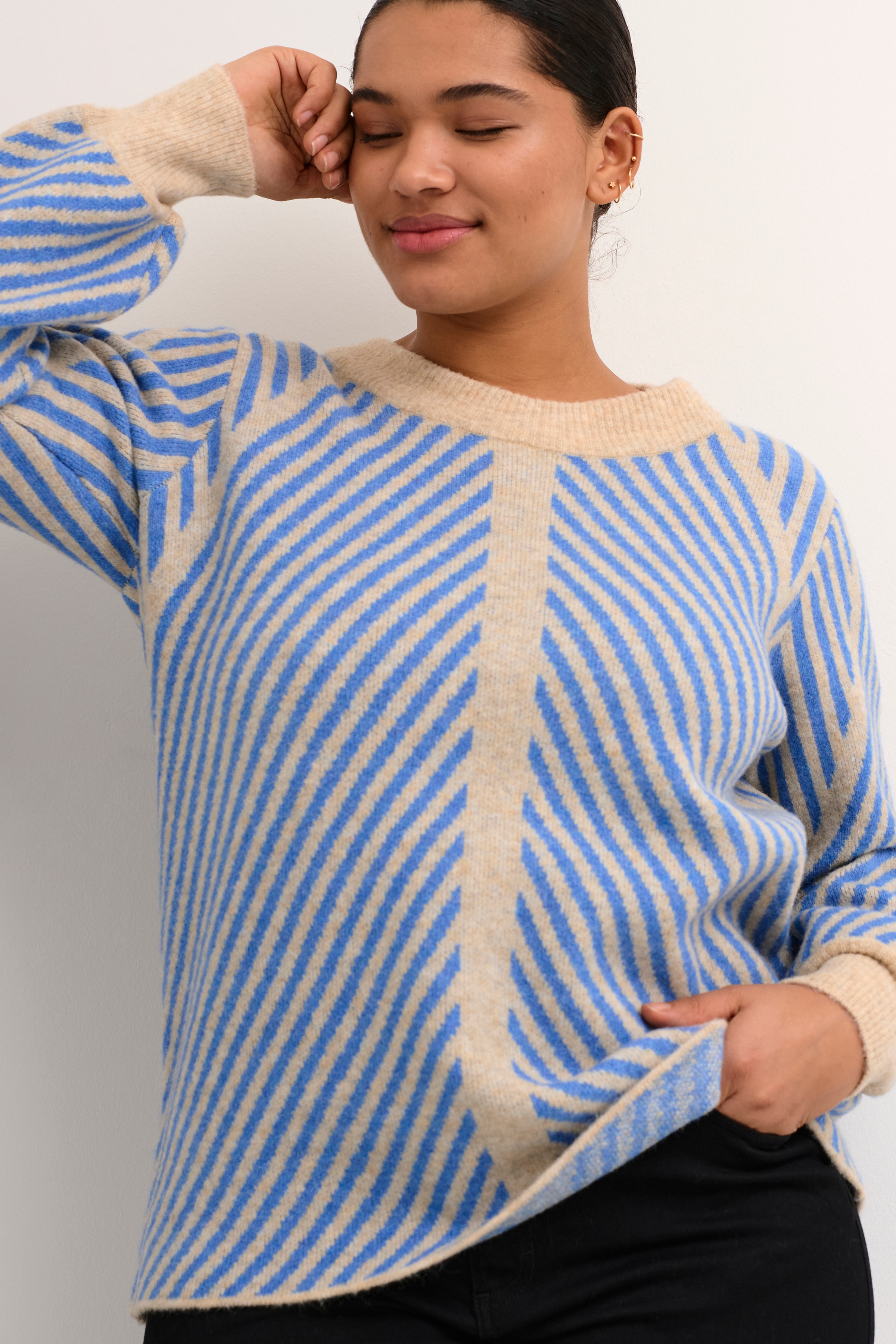 KCvery Pullover LOOKBOOK DETAIL 10581812-104928