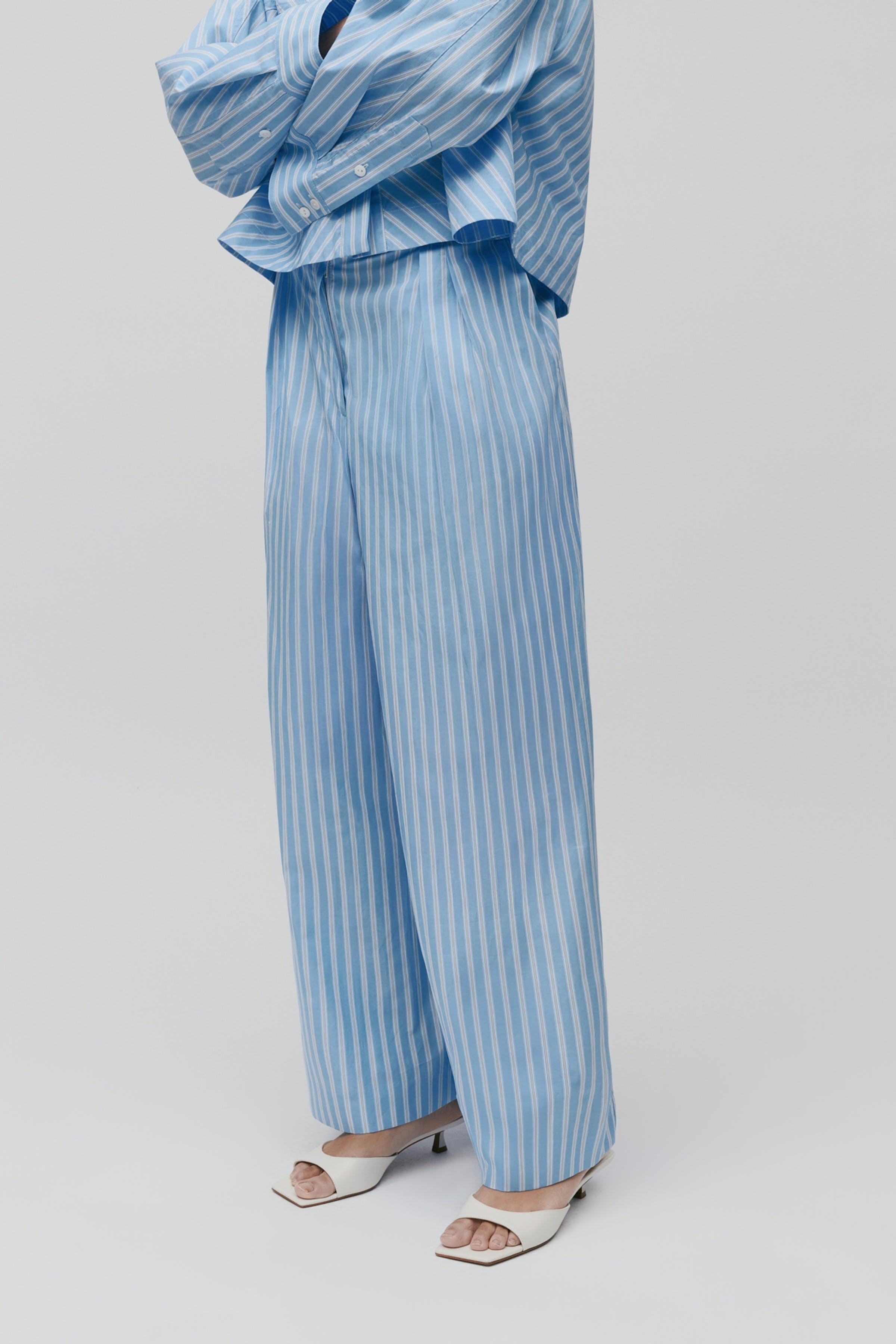 PIERINA Trousers LOOKBOOK FRONT 30600524-MC2152